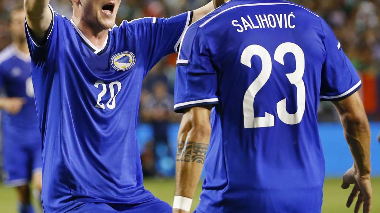 Bosnia edges Mexico 1-0 in warm-up match