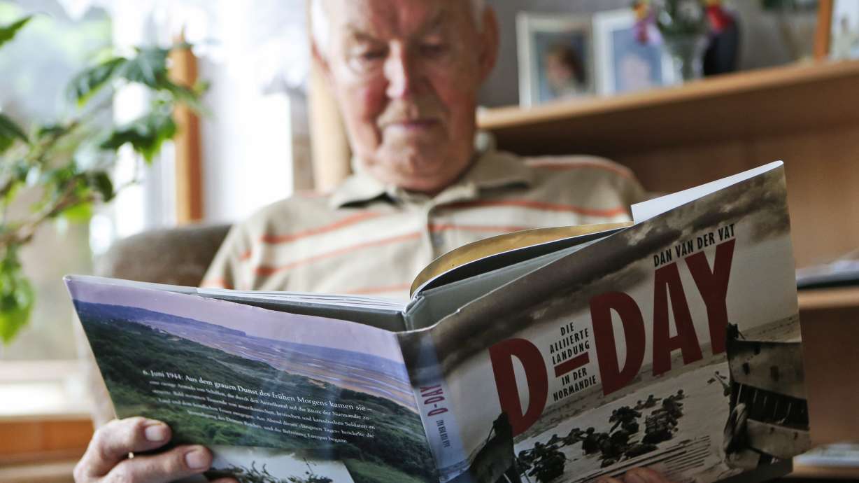 Germans, now alongside Allies, honor D-Day victims