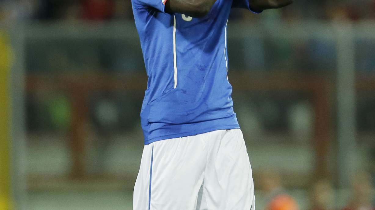 Italy draws 1-1 with Luxembourg in WCup warm-up