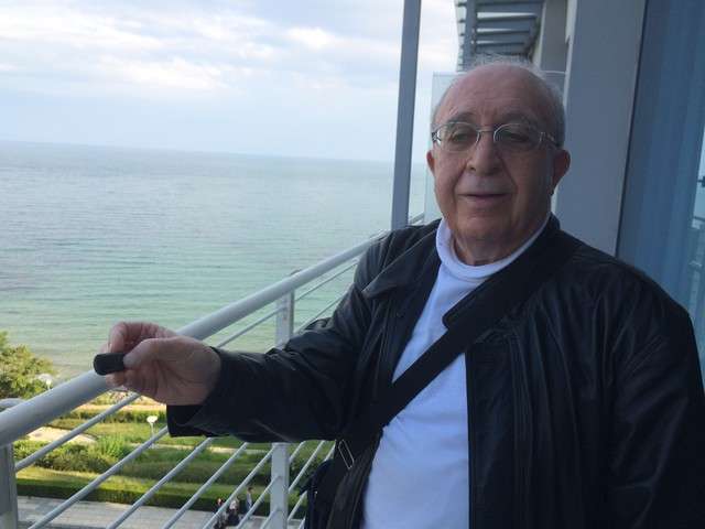 Vesselin Vassilev has made digital fitness
monitoring part of his every day routine.