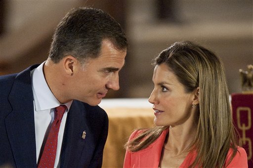 Nuevo estilo de corona española