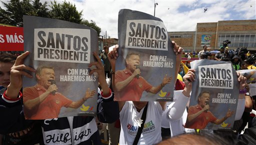 Santos y Zuluaga luchan por presidencia
