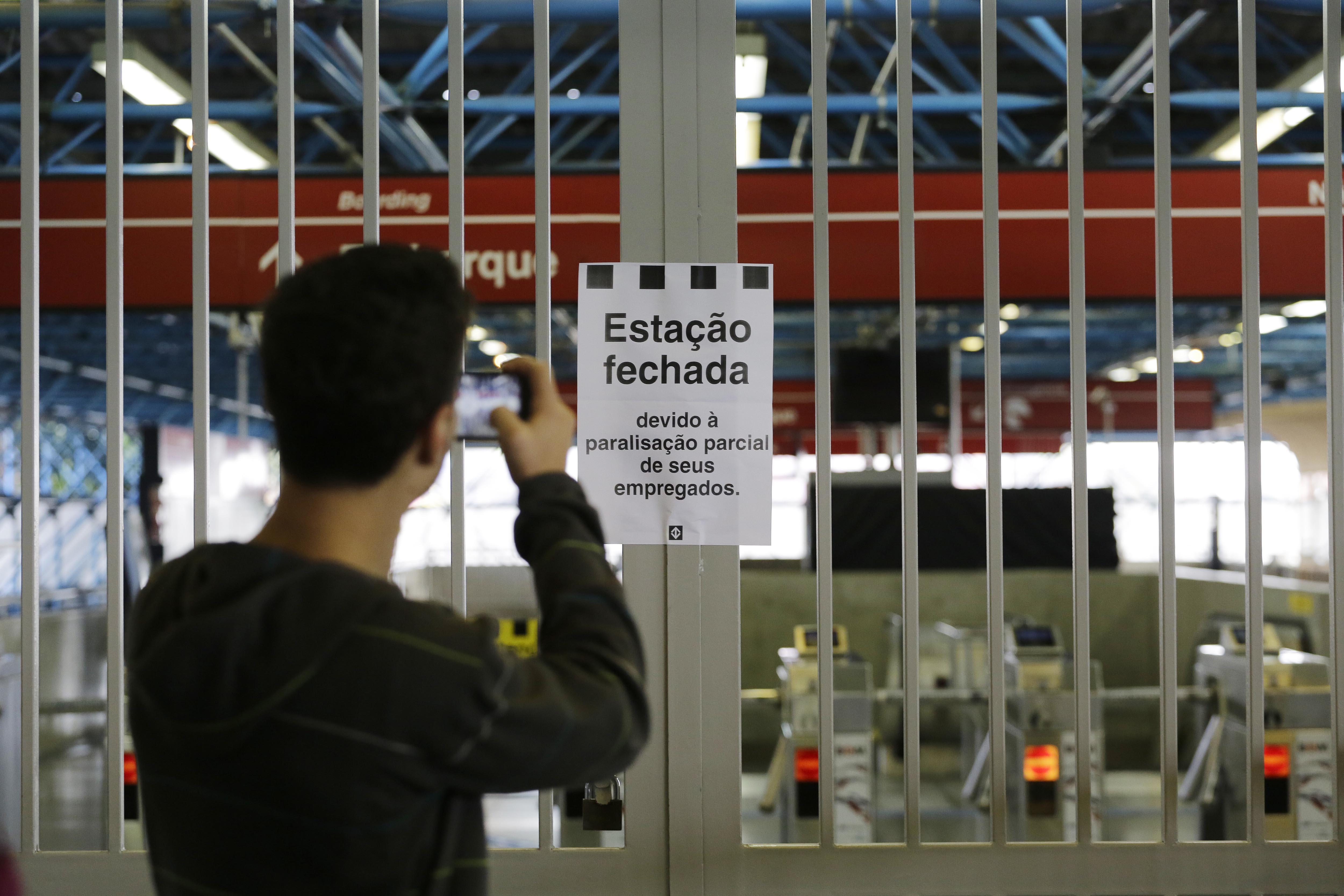 Brazil strikes a threat to a smooth World Cup