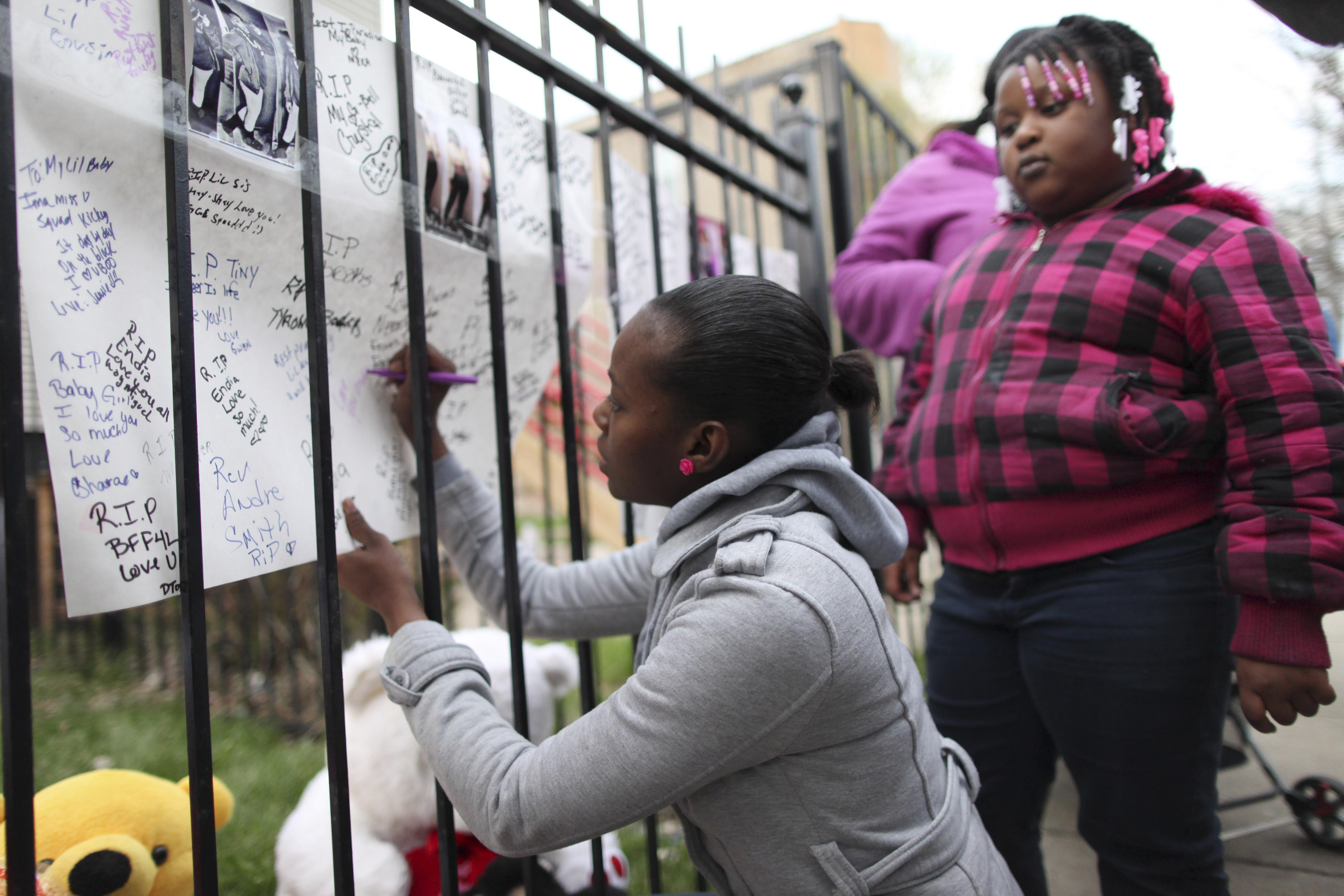 Teen's death exposes entrenched Chicago violence