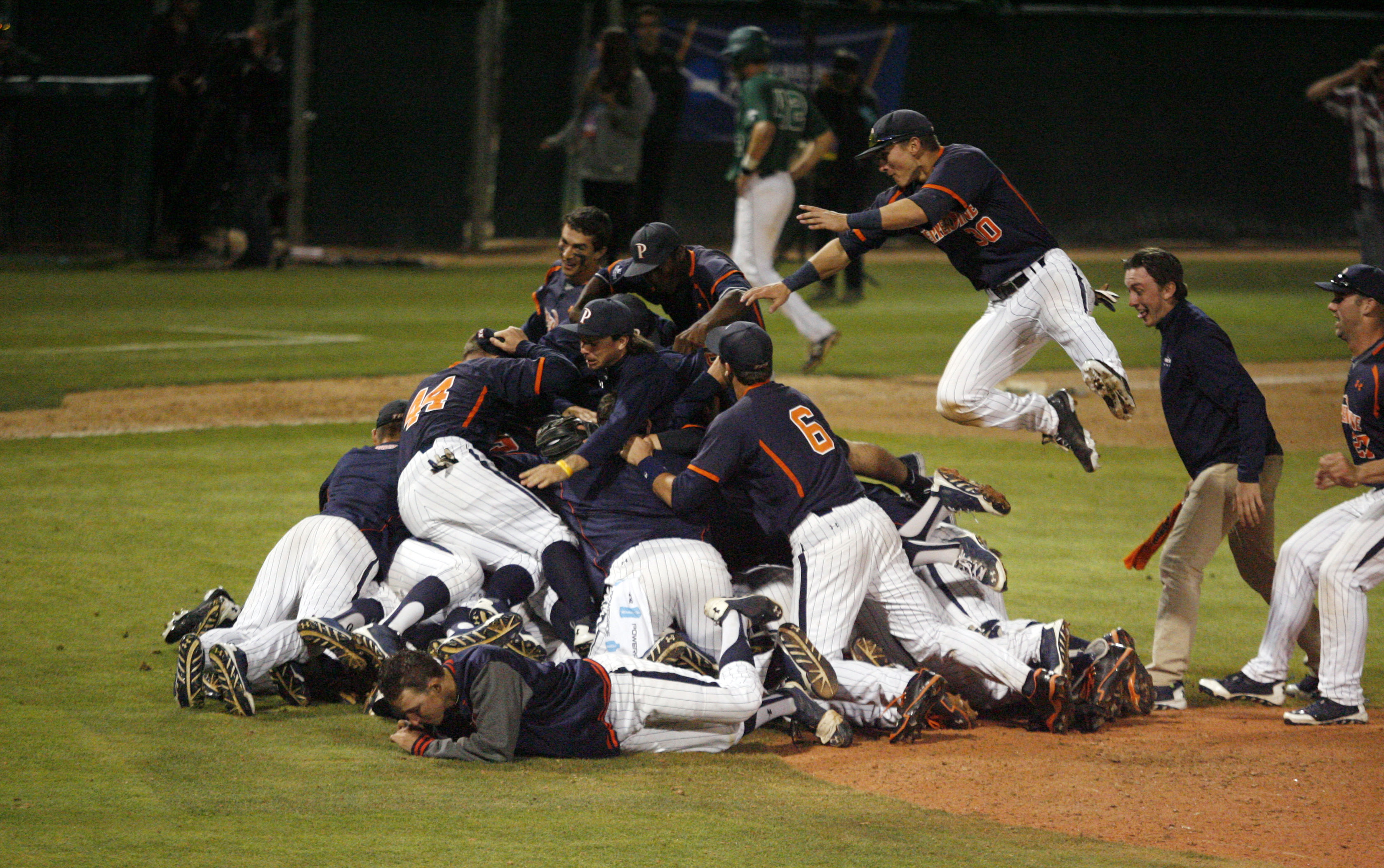 TCU in 1st home super regional vs Pepperdine