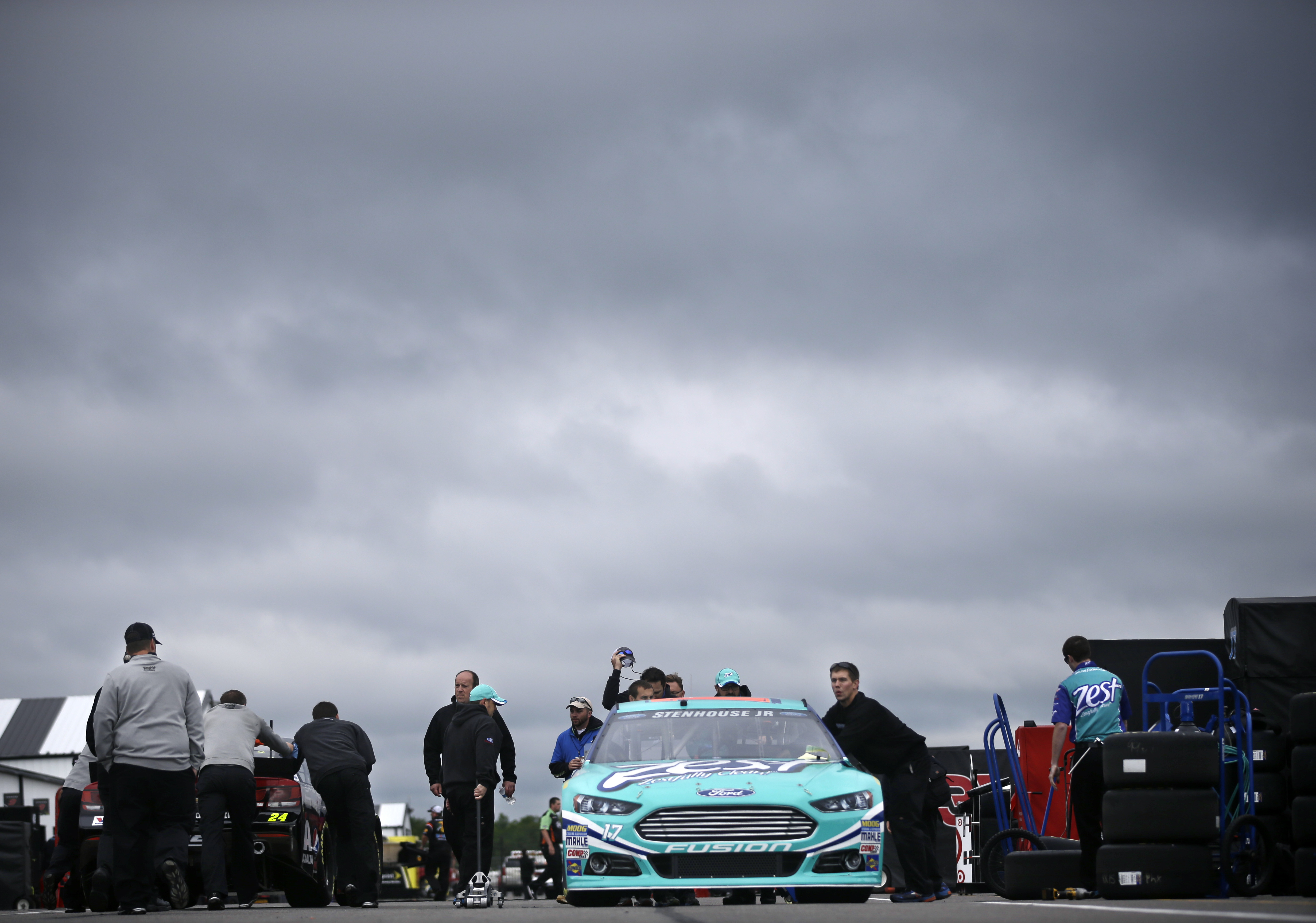 Hamlin wins pole at Pocono Raceway