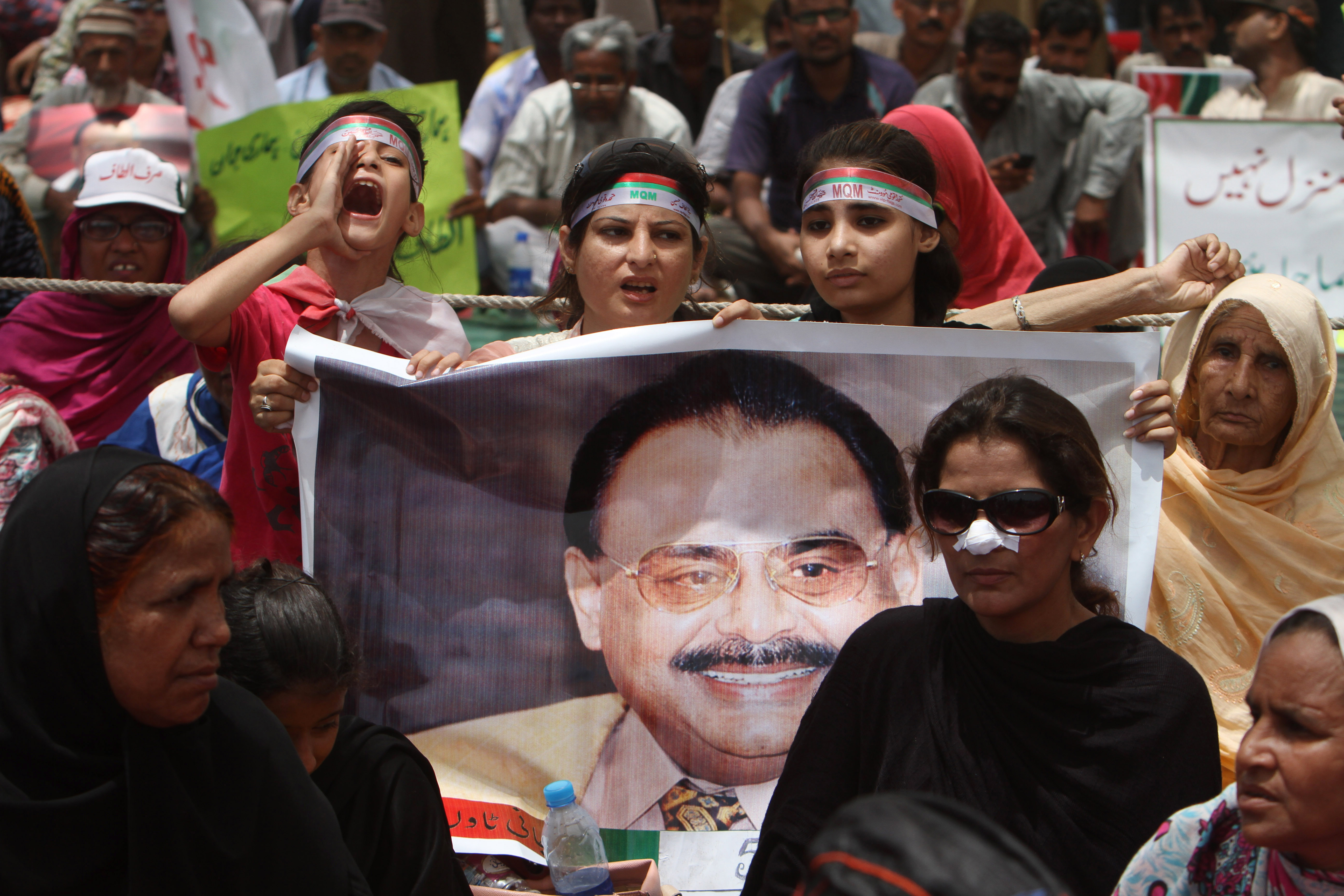 London police release top Pakistan politician