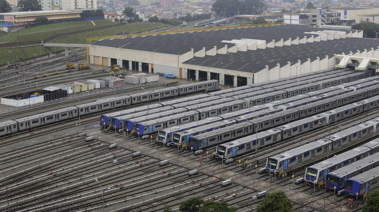 Brazil subway strike on in WCup city despite fine