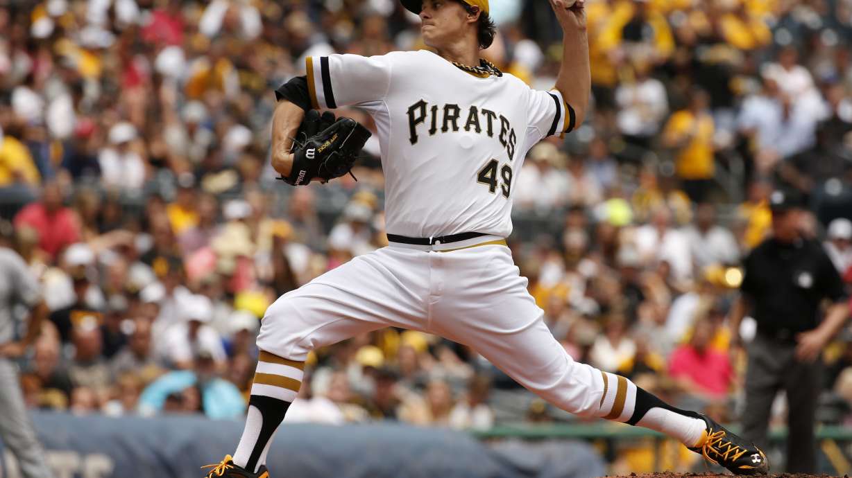 Pirates waste Locke's outing in loss to Brewers