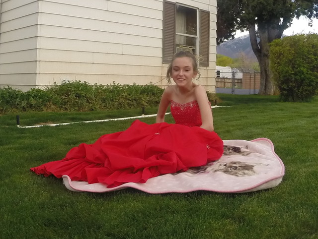 Woman named as 'honorary prom queen' dies