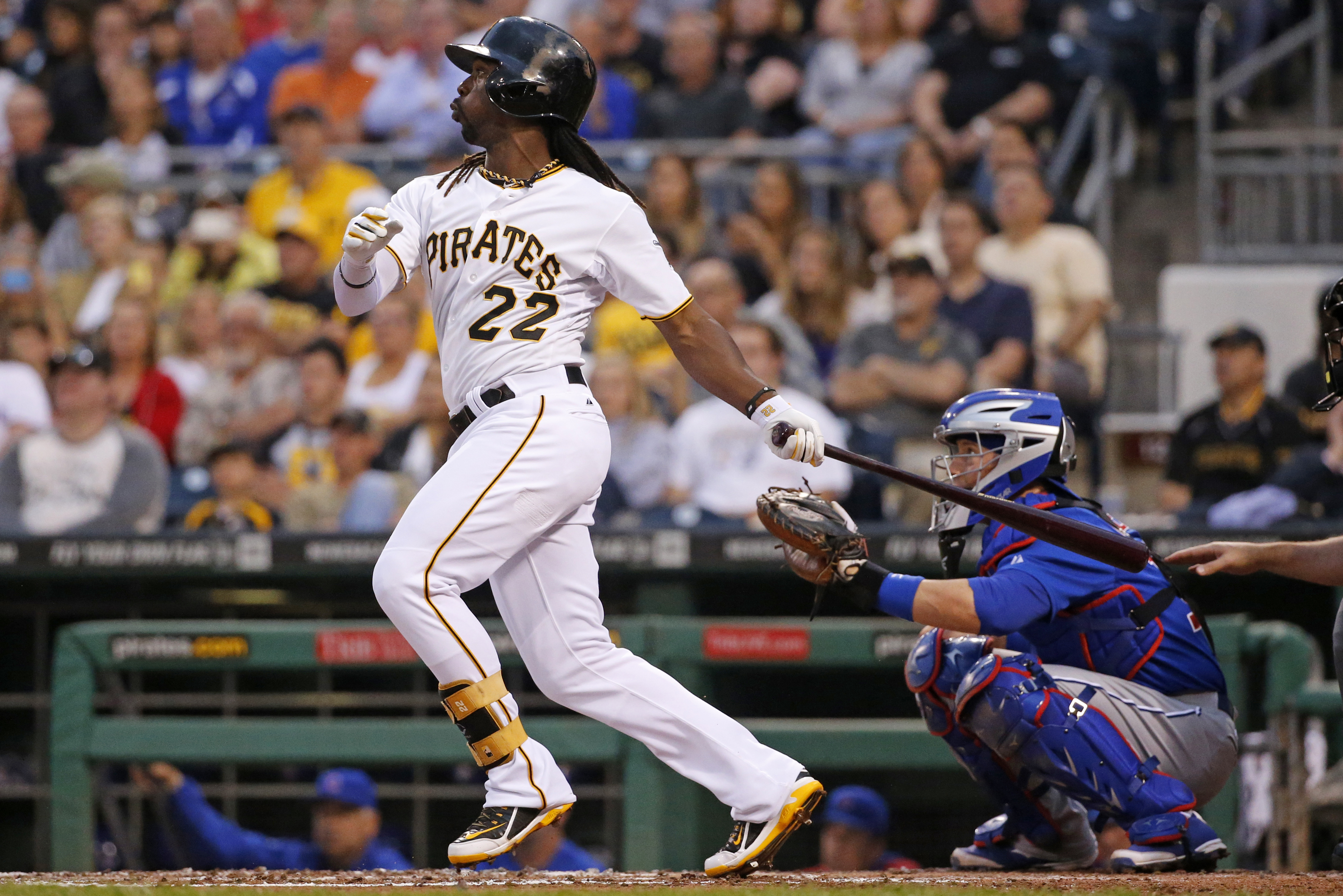 Cubs can't shake road woes, fall to Pirates 6-2