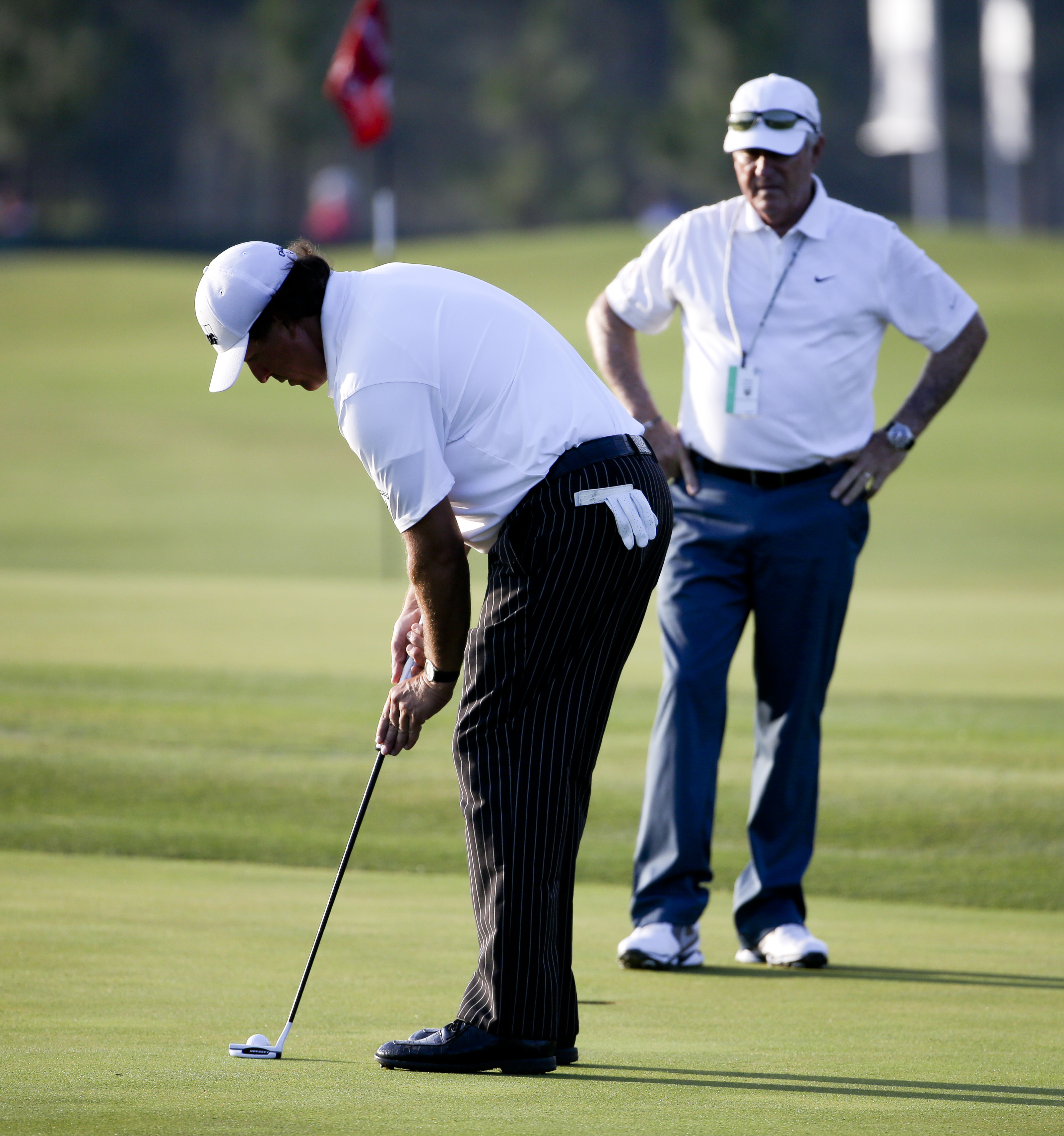 A new putting stroke for Mickelson at US Open