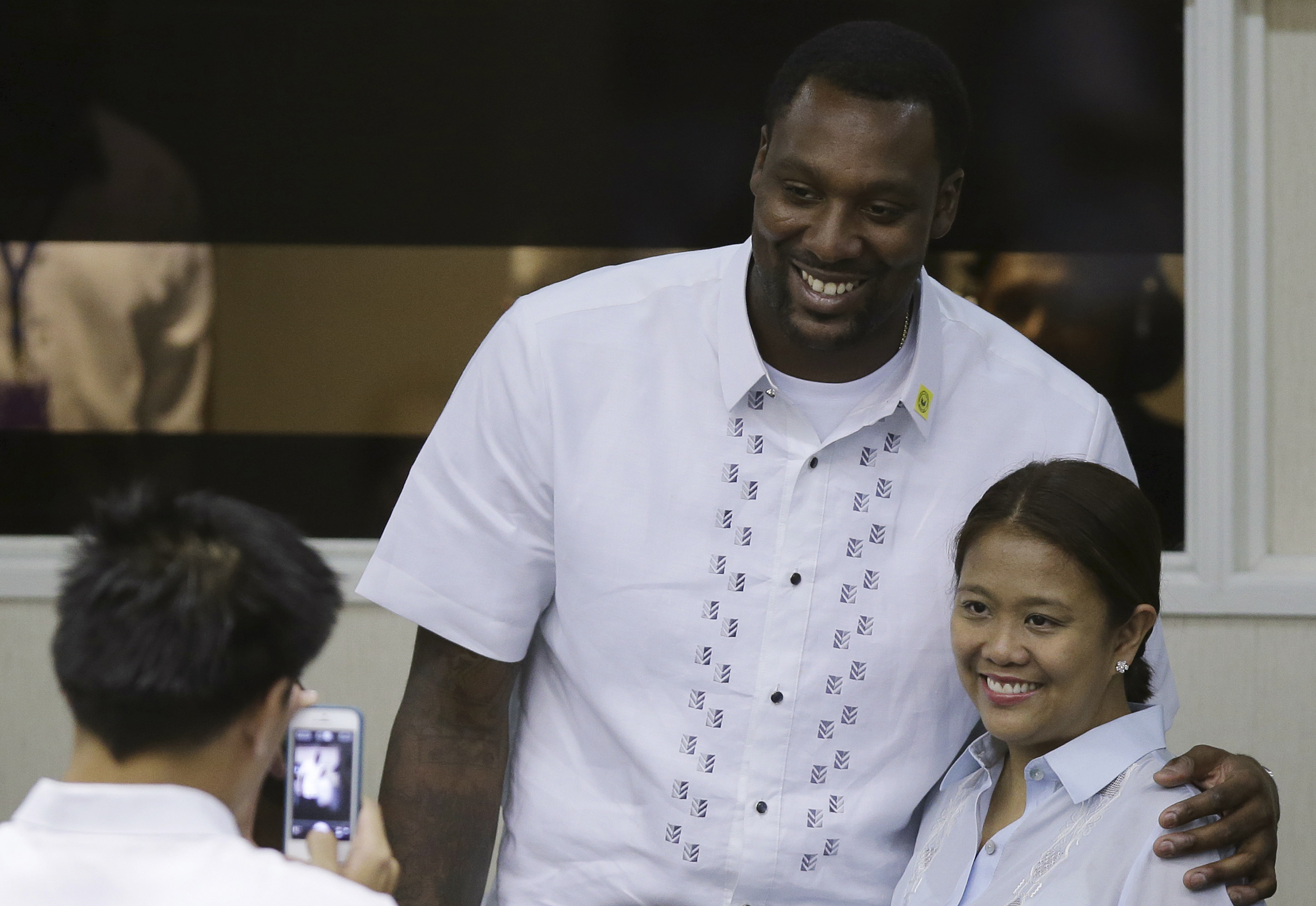 Brooklyn Nets' Andray Blatche now a Filipino