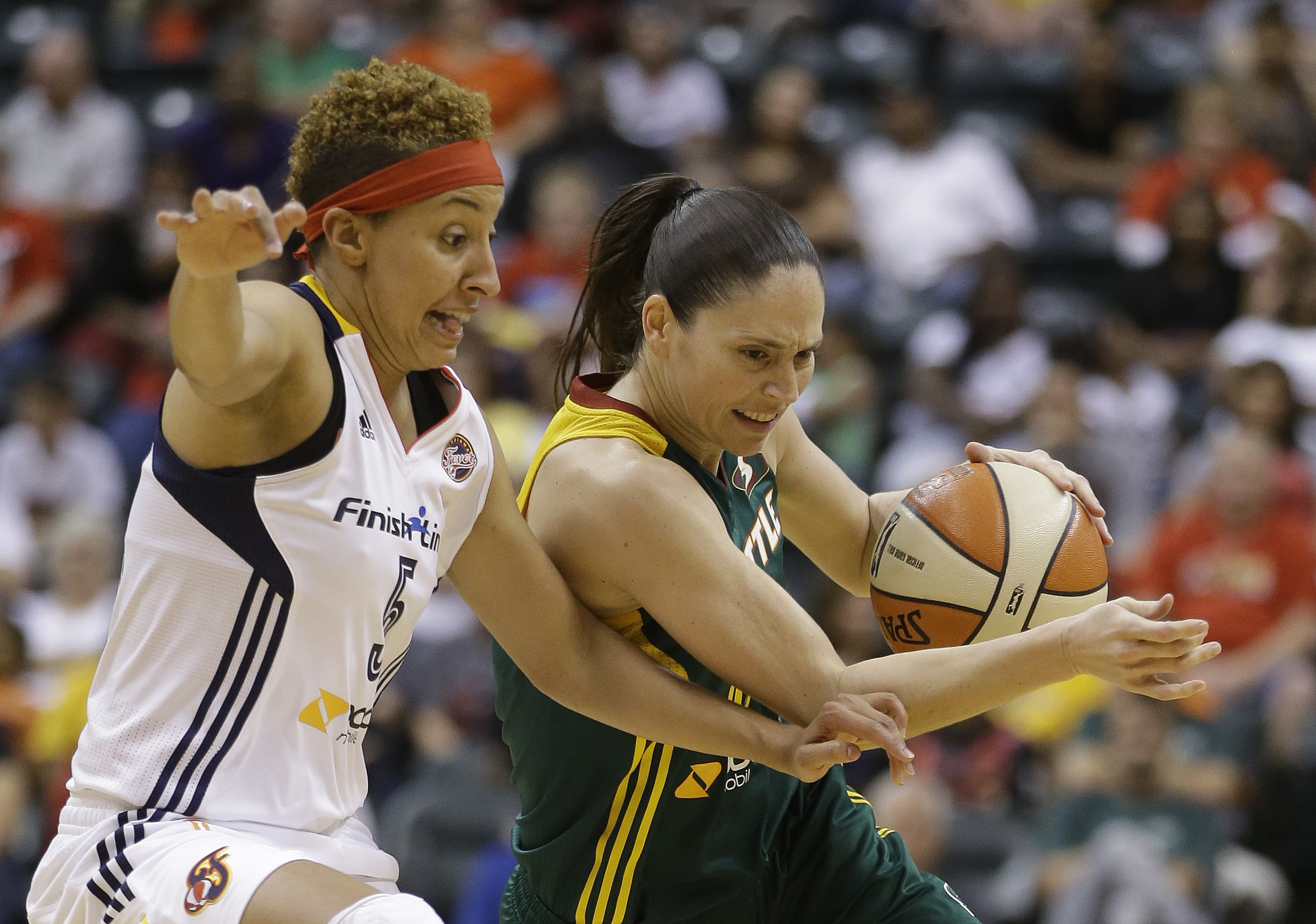 Larkins helps Fever beat Storm 76-68