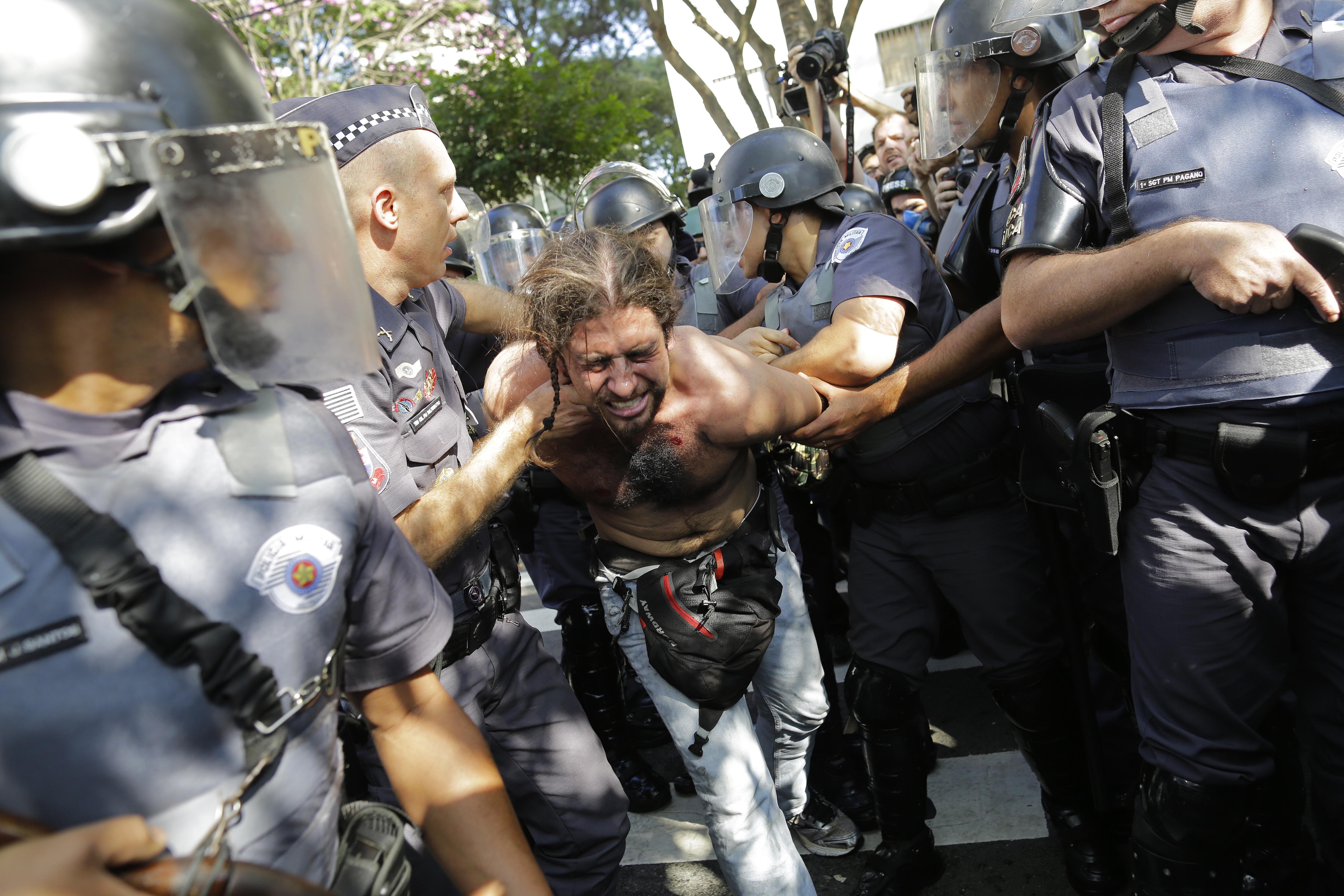 Police and World Cup protesters clash in Brazil