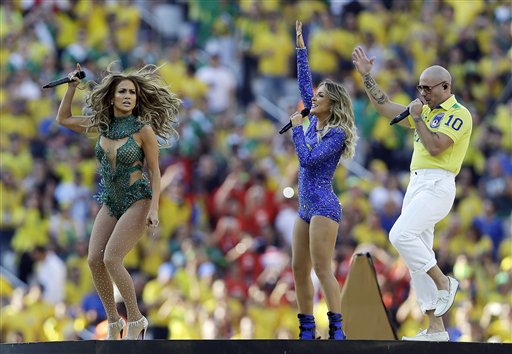 Mundial: J. Lo y Pitbull ponen la fiesta en inaguración