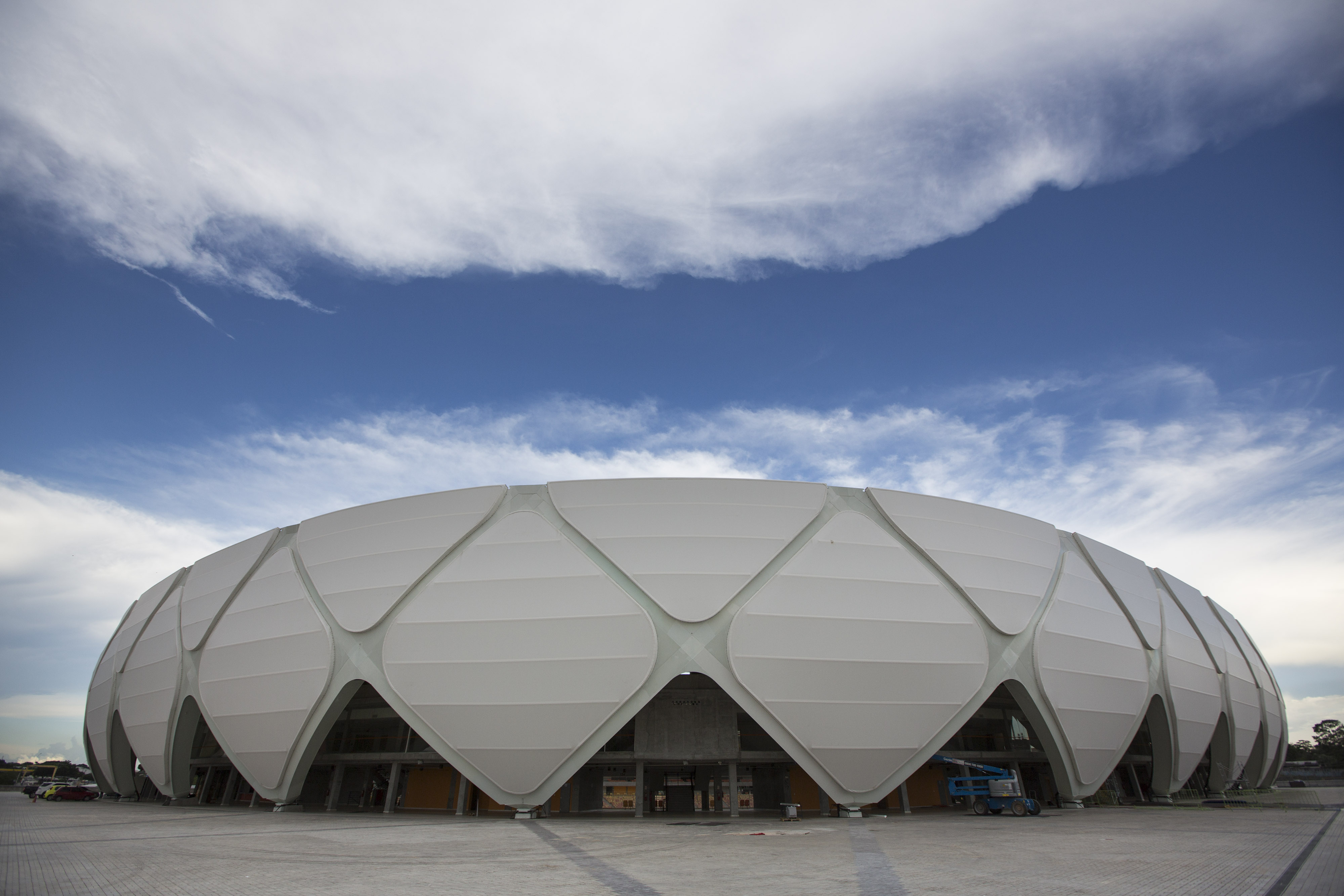 Costly stadium no answer to Manaus' traffic woes