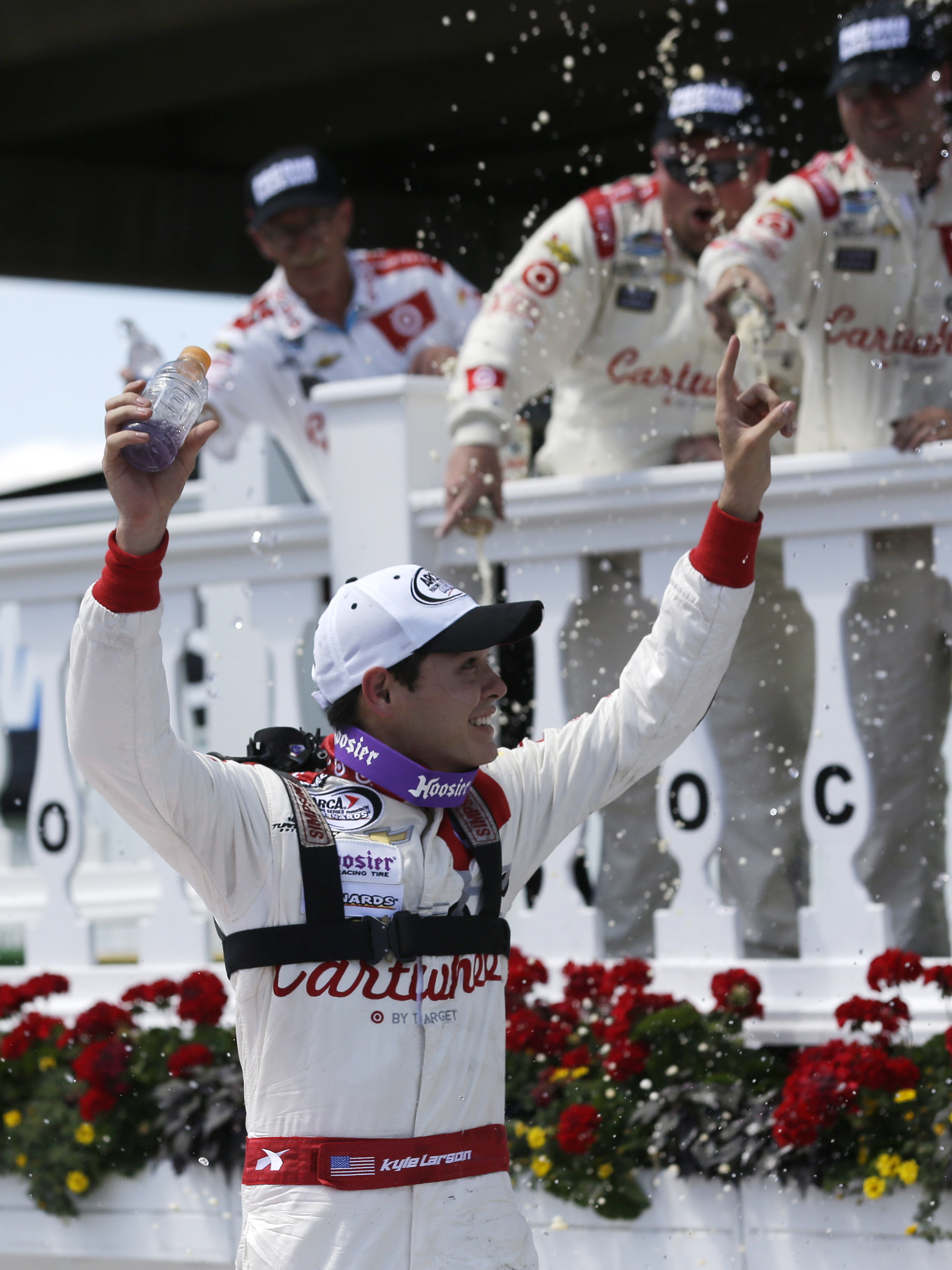 NASCAR's Kyle Larson, girlfriend expecting baby