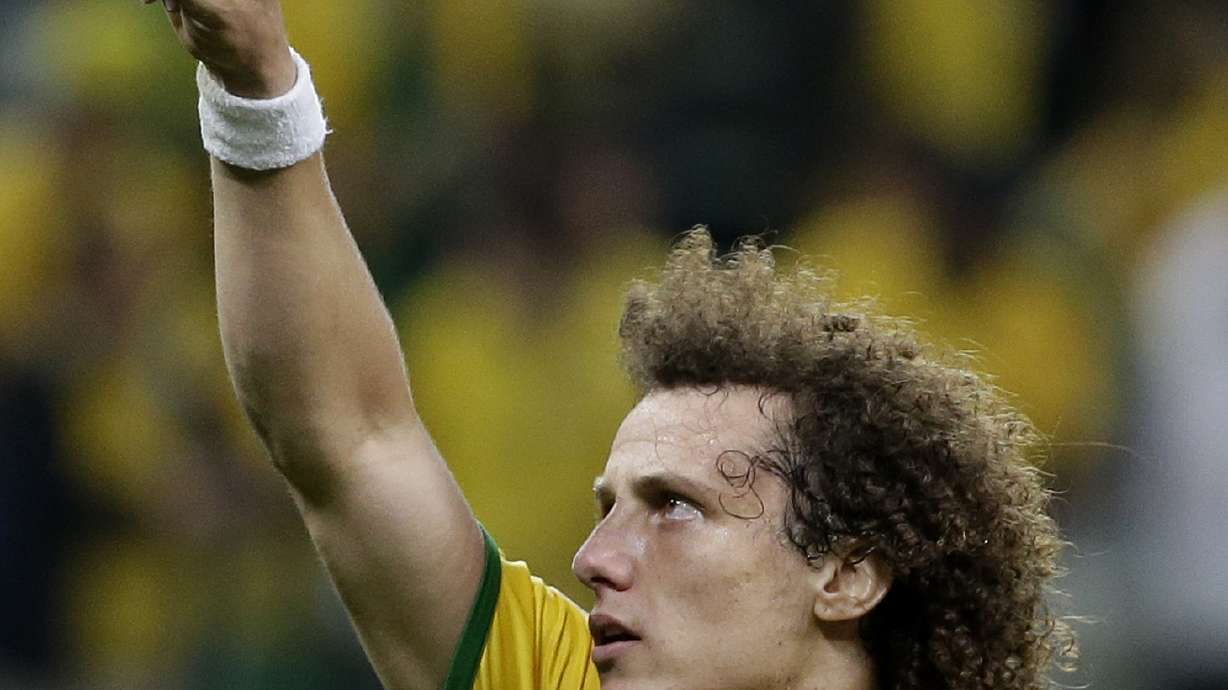 David Luiz signs 5-year deal with PSG