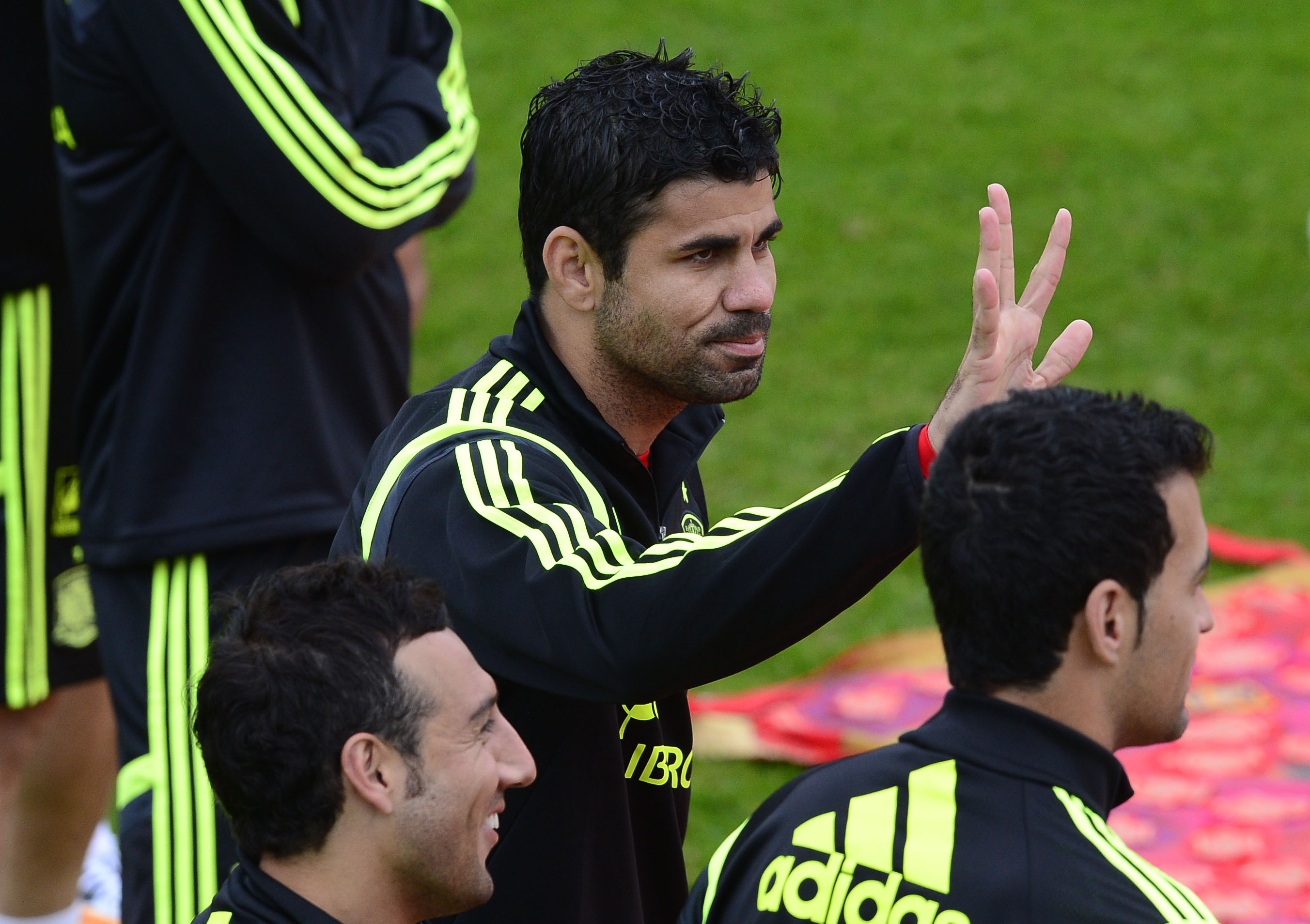 Costa leads Spain attack against Dutch at WCup