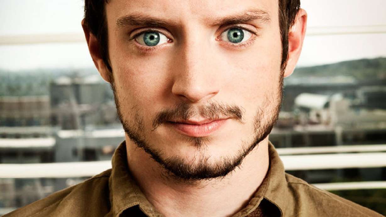 Elijah Wood to DJ at FantasyCon
