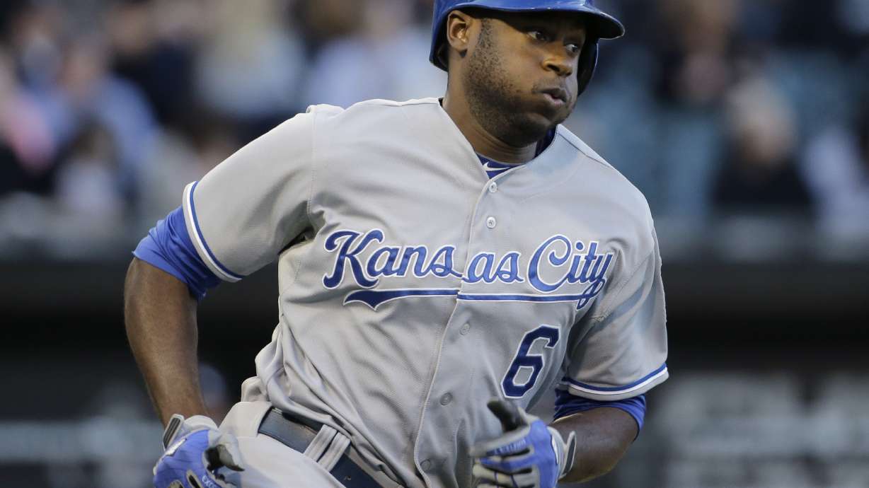 Guthrie snaps winless streak in Royals' 7-2 win