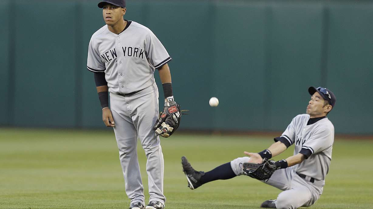 Yankees lose 5-1 to A's after light outage delay