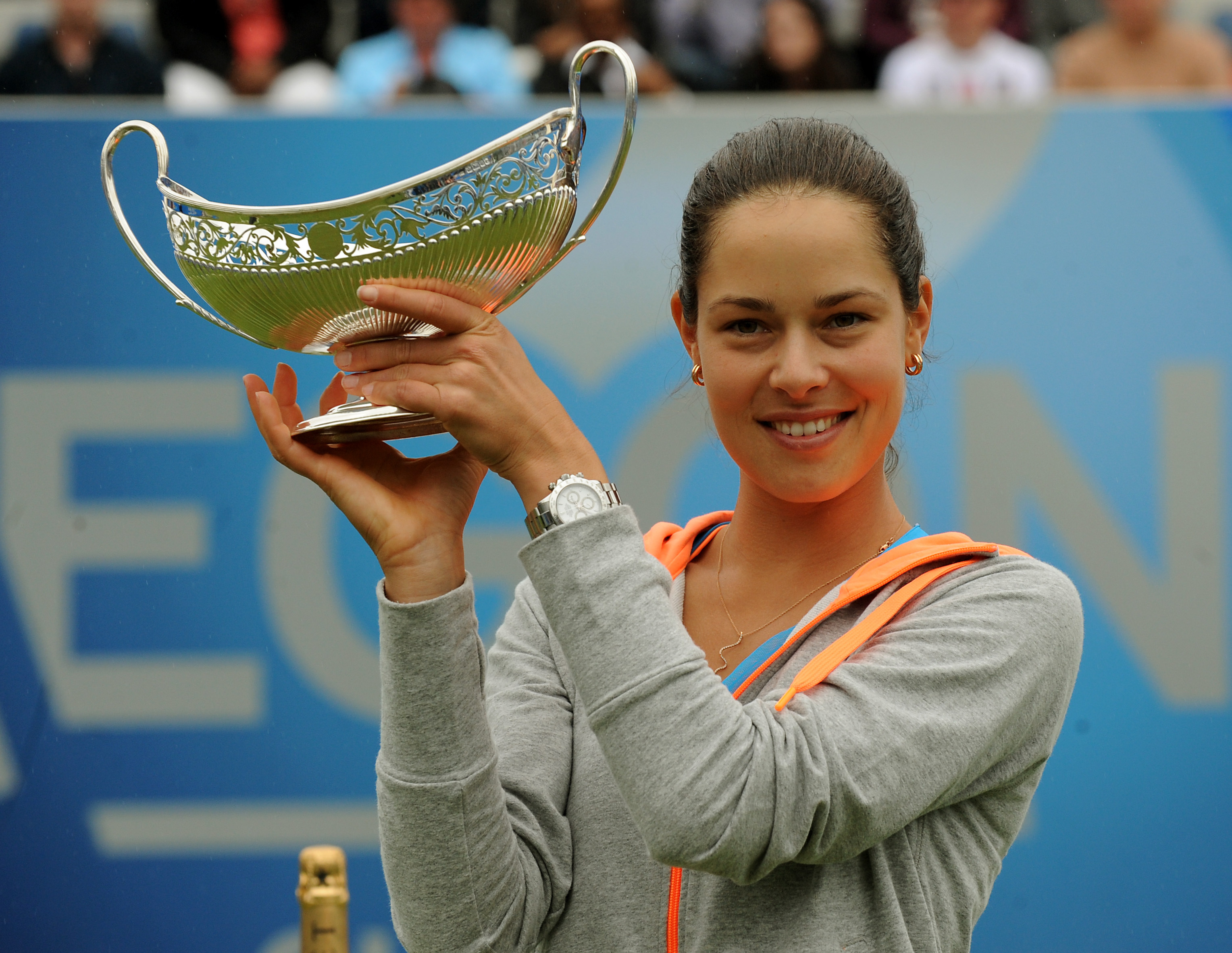 Ana Ivanovic wins first grass court title