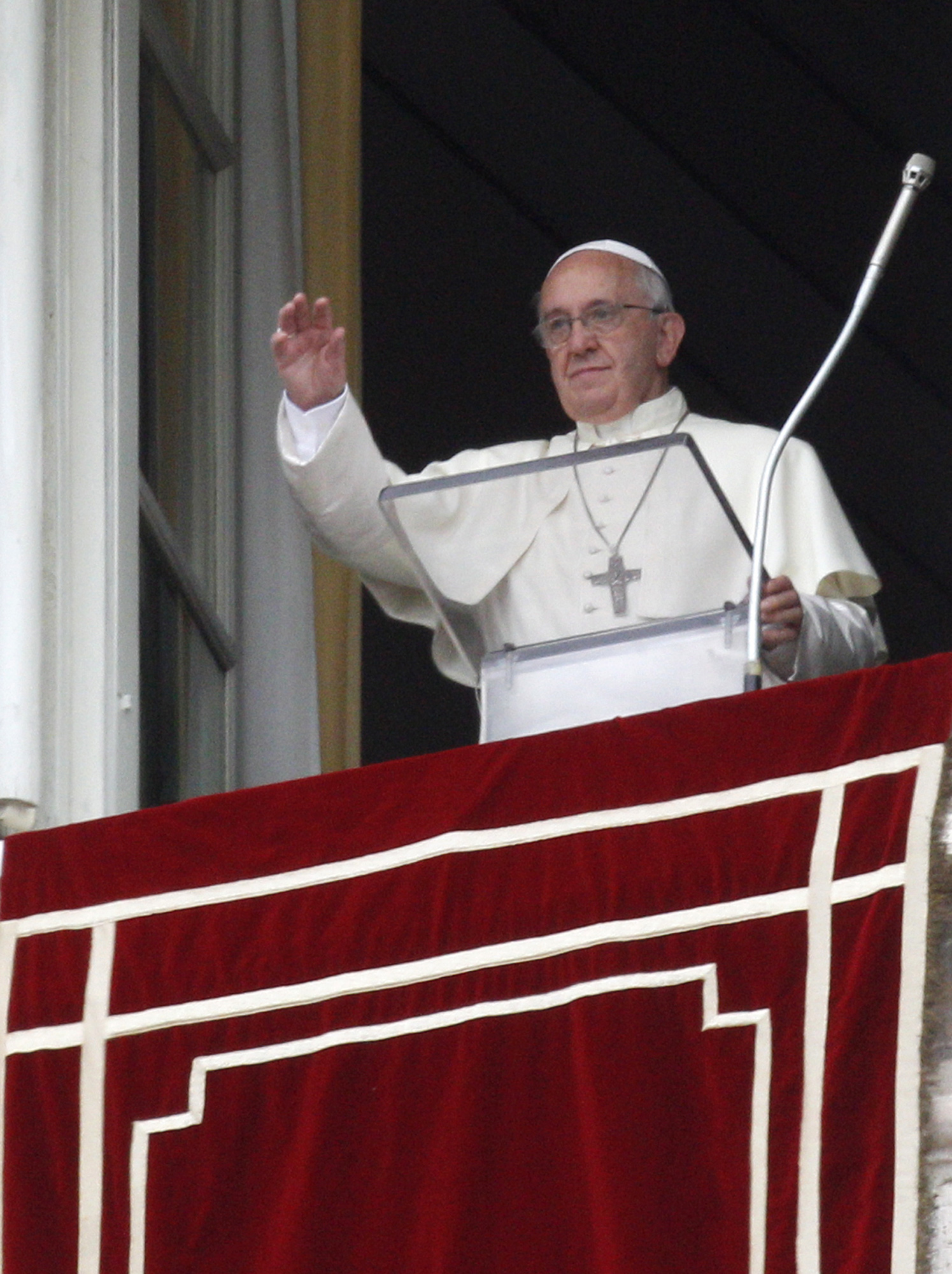 Pope laments a 'tired' Europe; decries joblessness