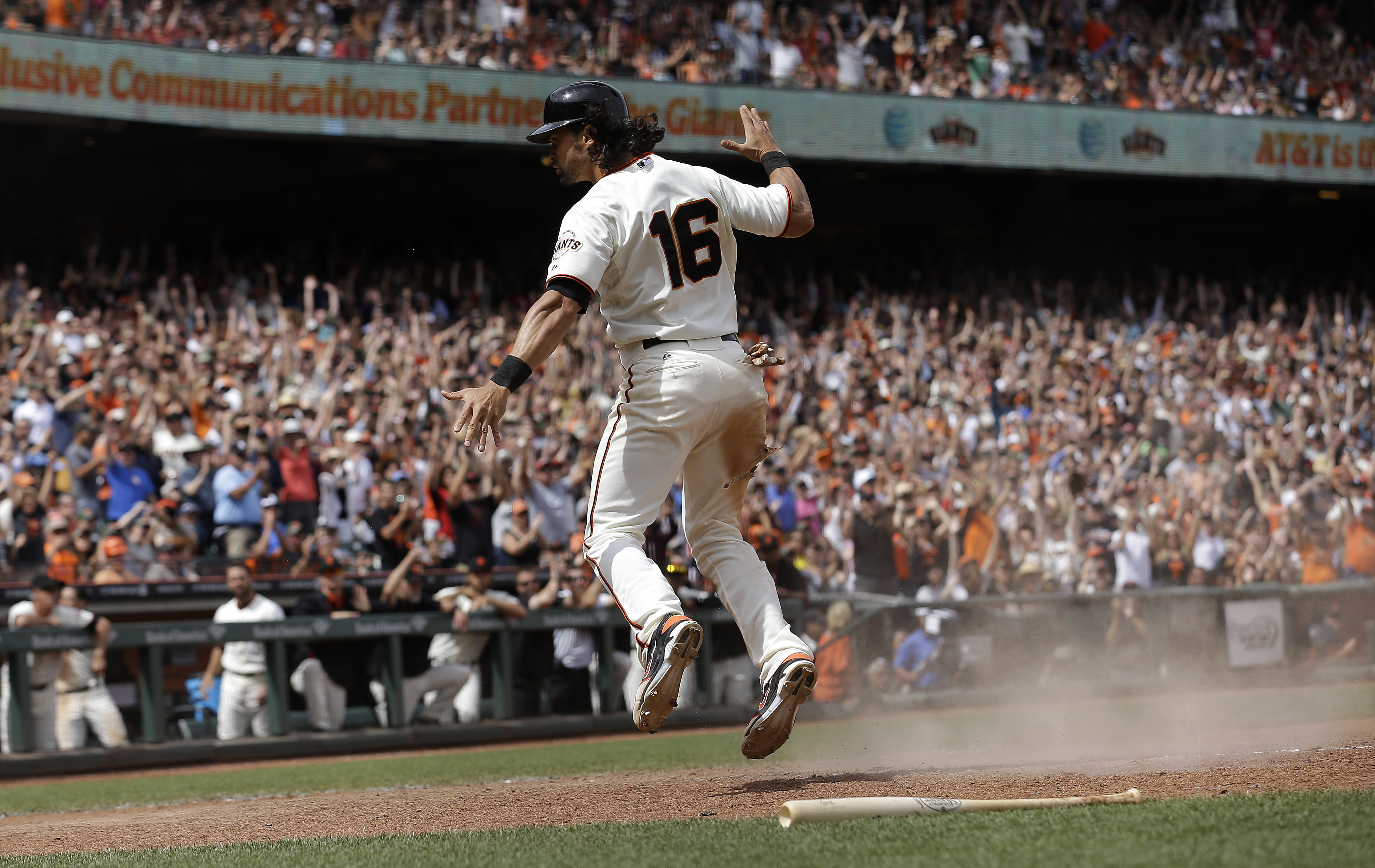 Giants OF Pagan scratched with tight back