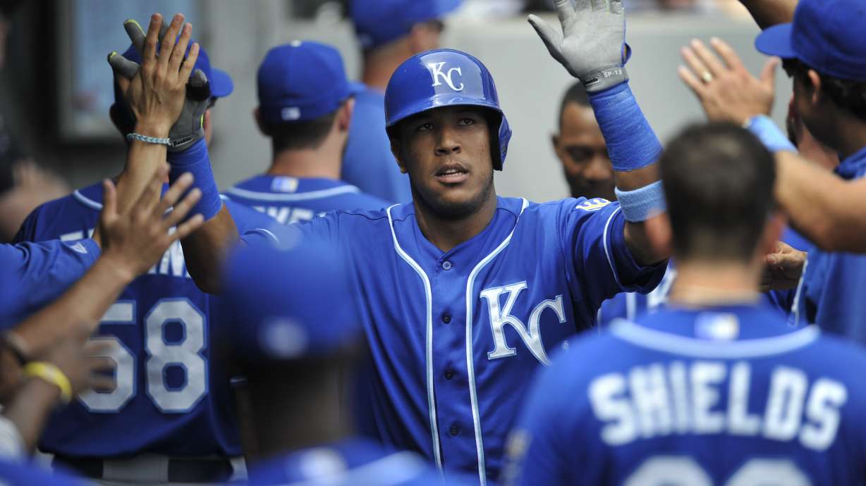 Royals' win streak at 7 after 6-3 victory