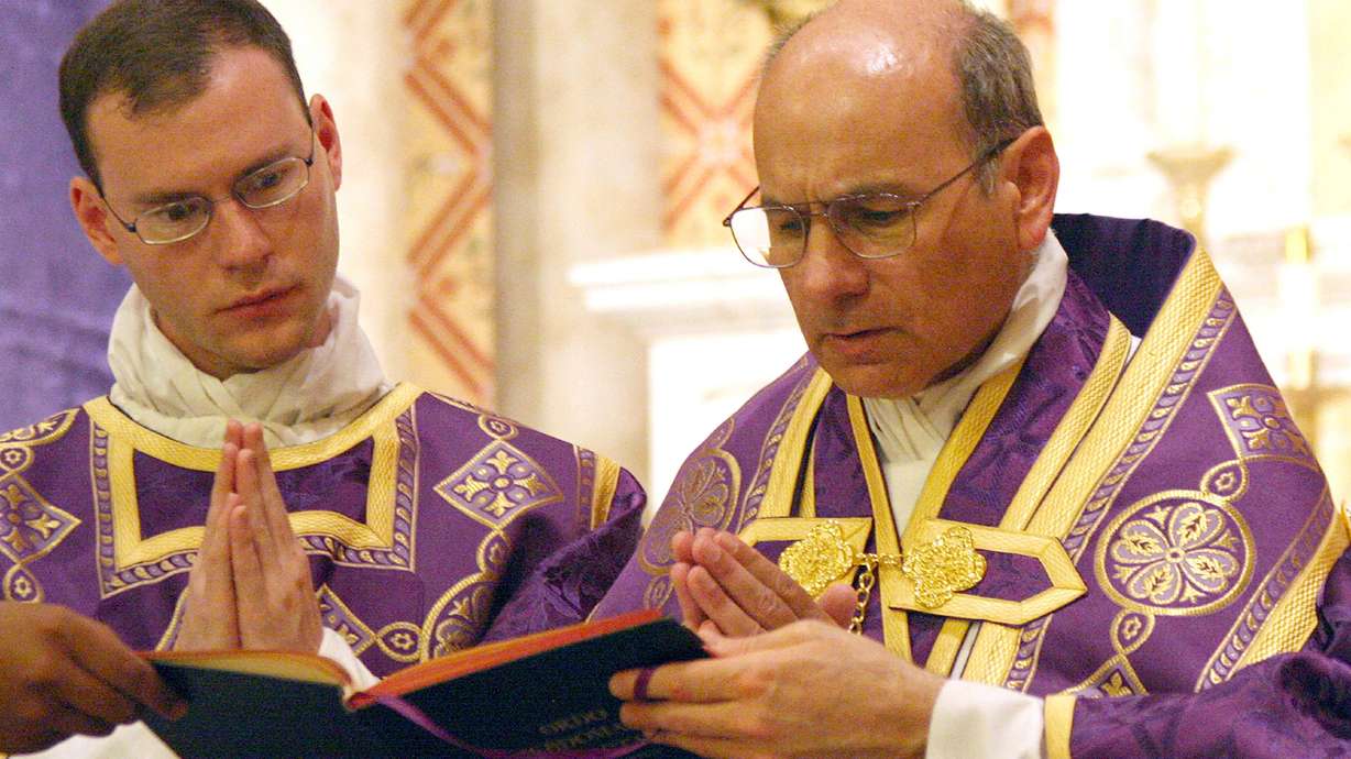 Priest attacked at Phoenix church will recover