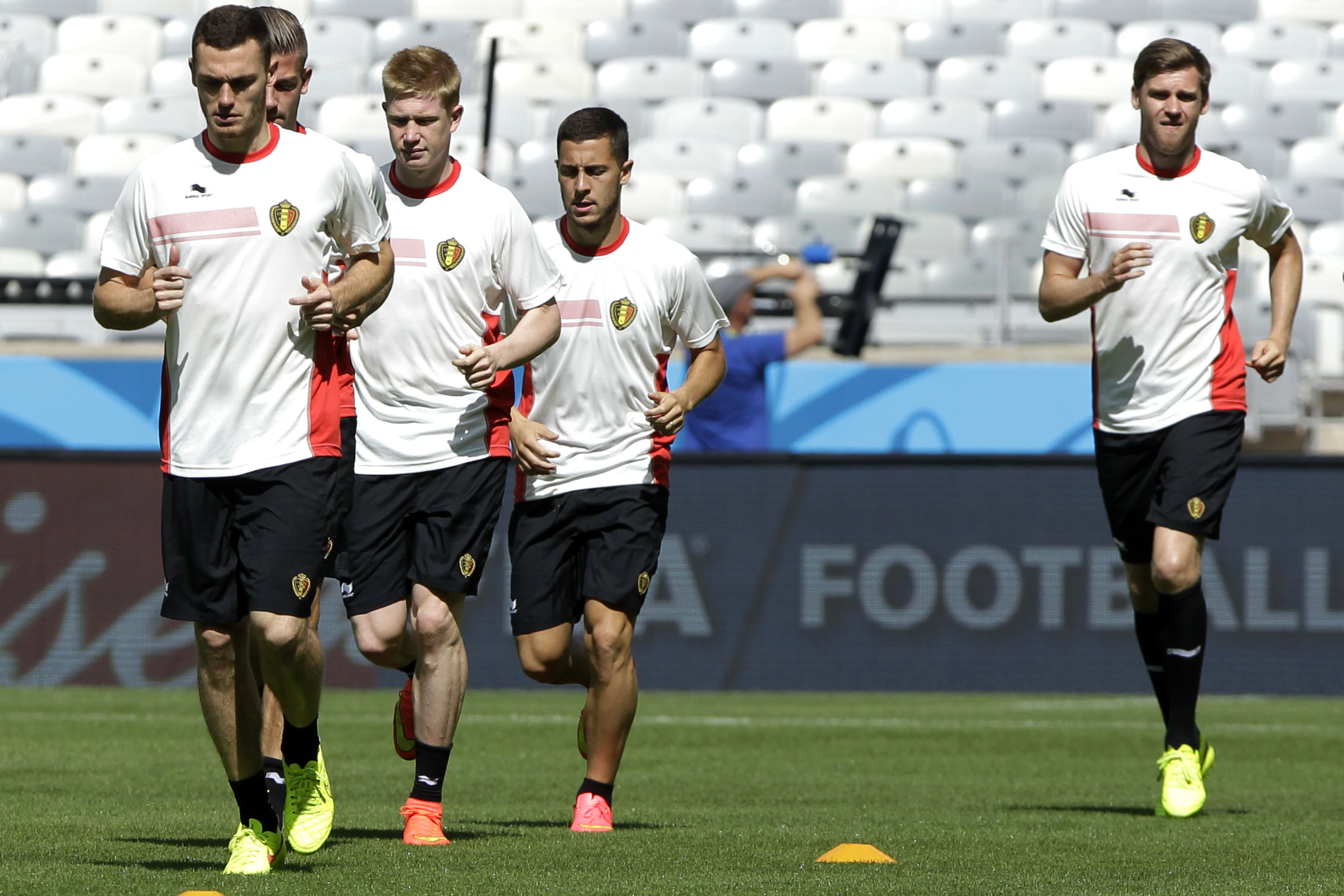 Belgium wants Hazard to shine against Algeria