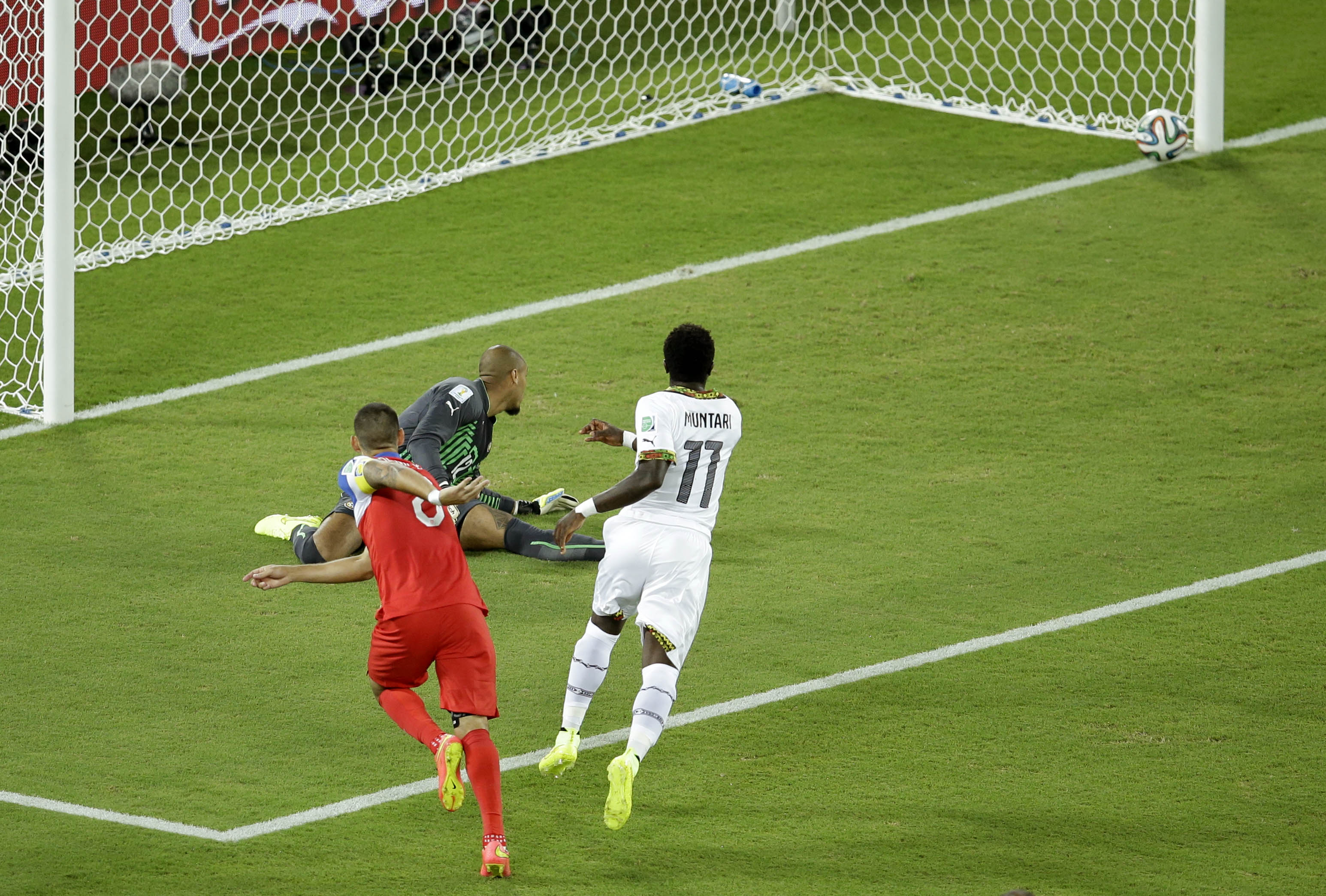 Dempsey scores after 29 seconds vs Ghana