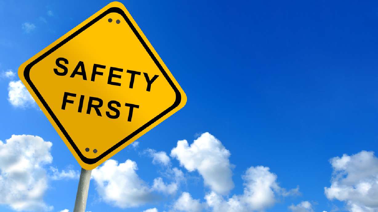 Utah workers seek to set largest safety demonstration record