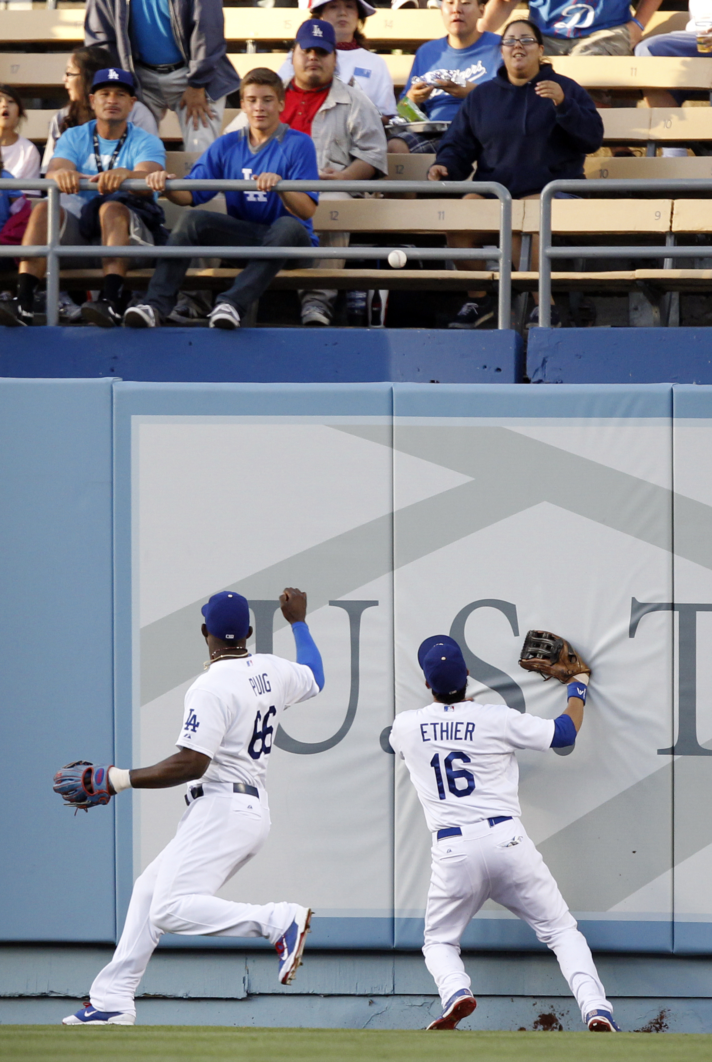 Gordon has 4 hits in Dodgers' 6-1 win over Rockies