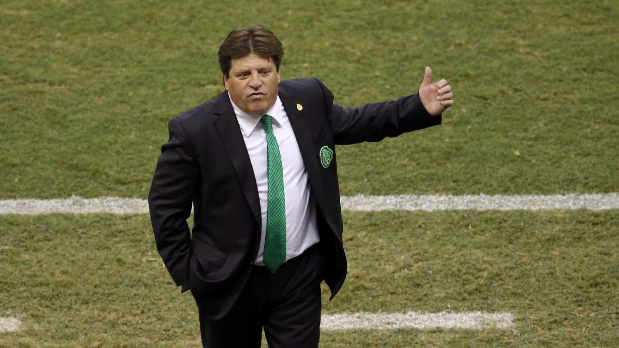 Mexico's Herrera rescues national team in style