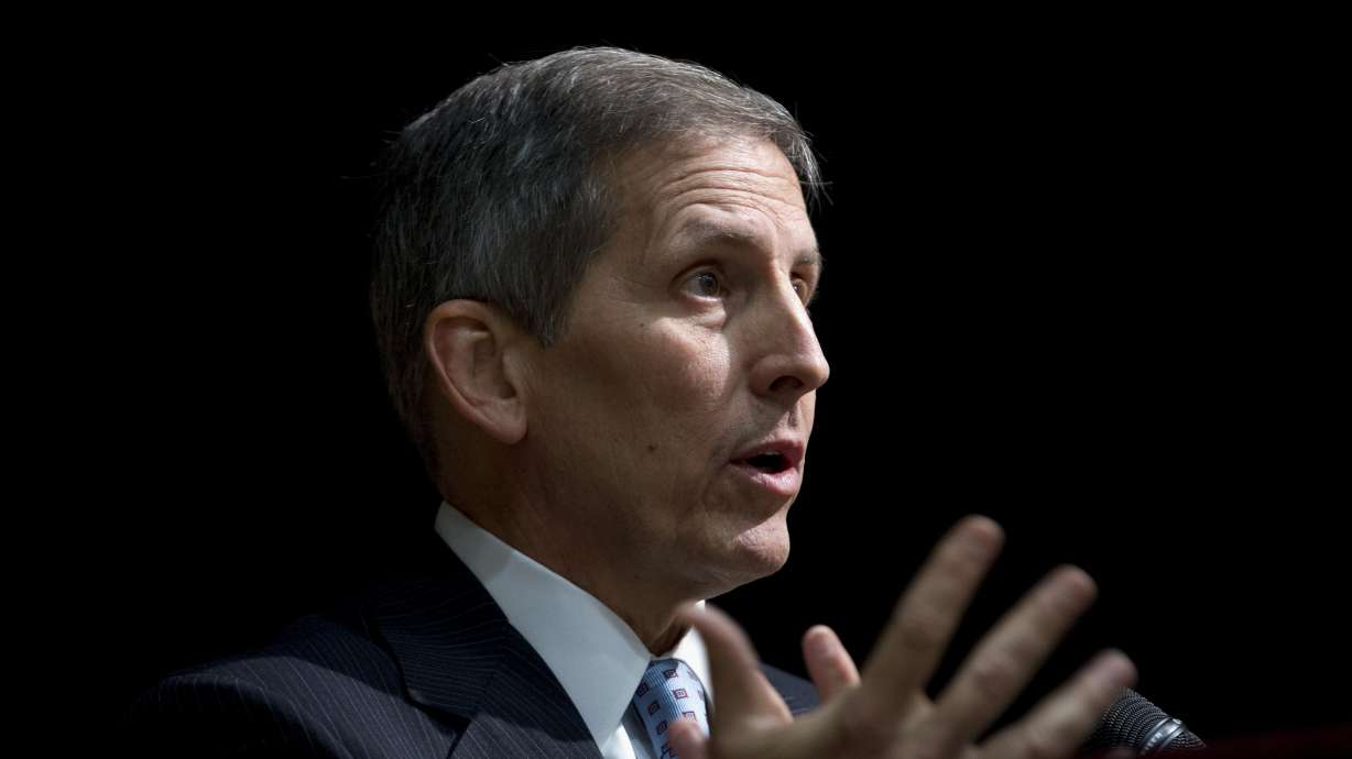 VA chief: More vets wait 30 days for appointment