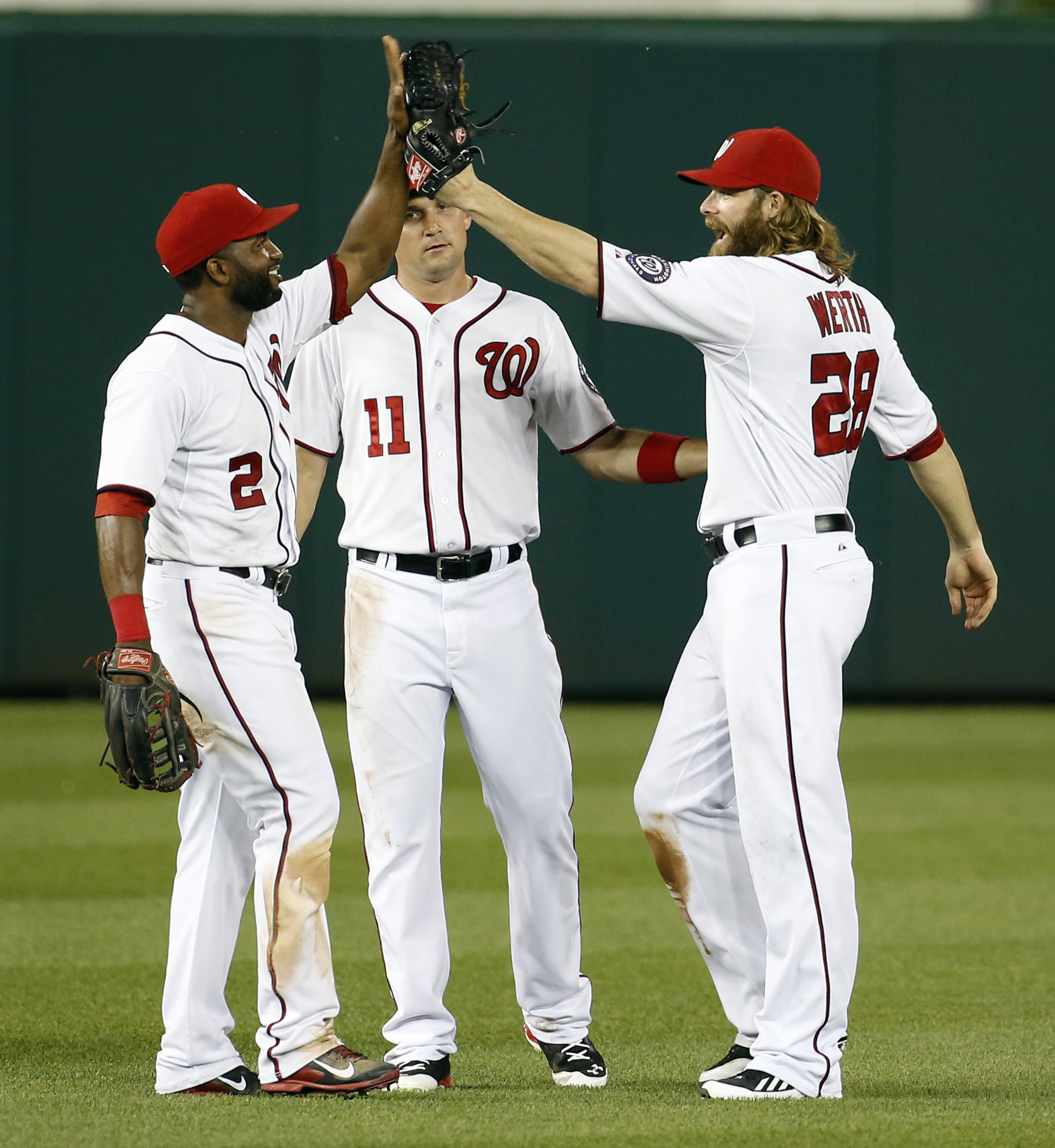 Bullpen yields lead, Astros fall to Nationals 6-5