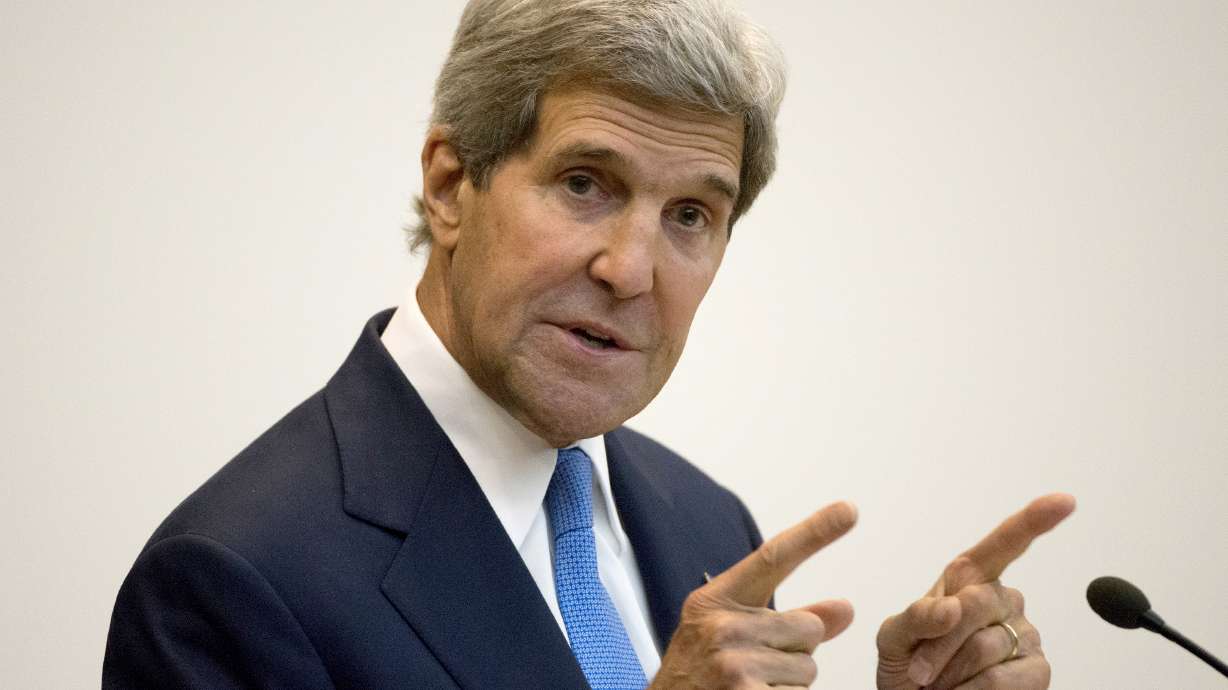 Kerry denies Obama has been too passive in Iraq