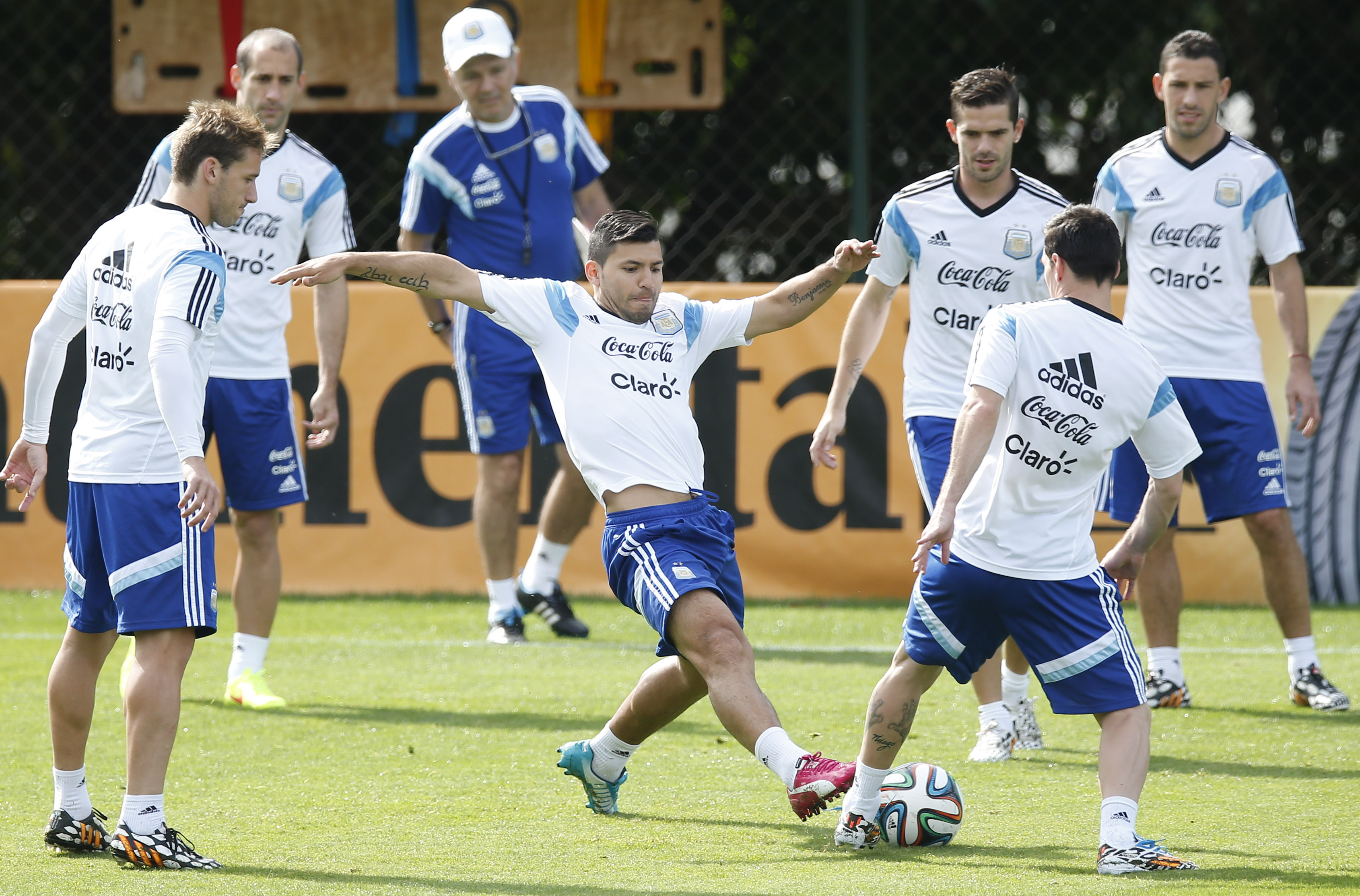 Argentina split emerging over football philosophy