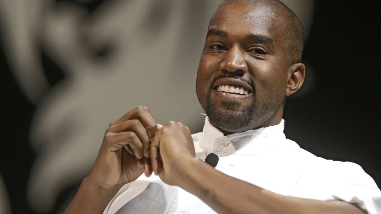 Kanye, Leibovitz issue joint statement on wedding