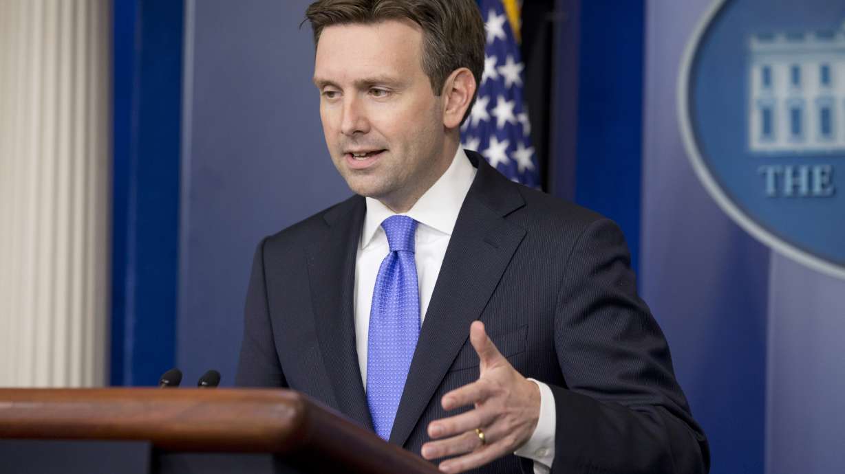 New Obama press secretary more honey, less vinegar