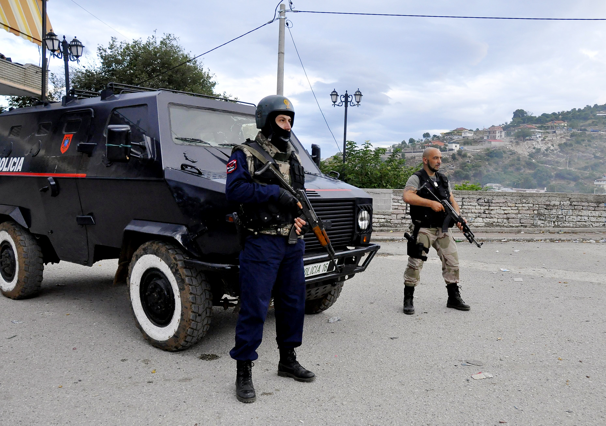 Albania: tons of drugs seized from lawless village