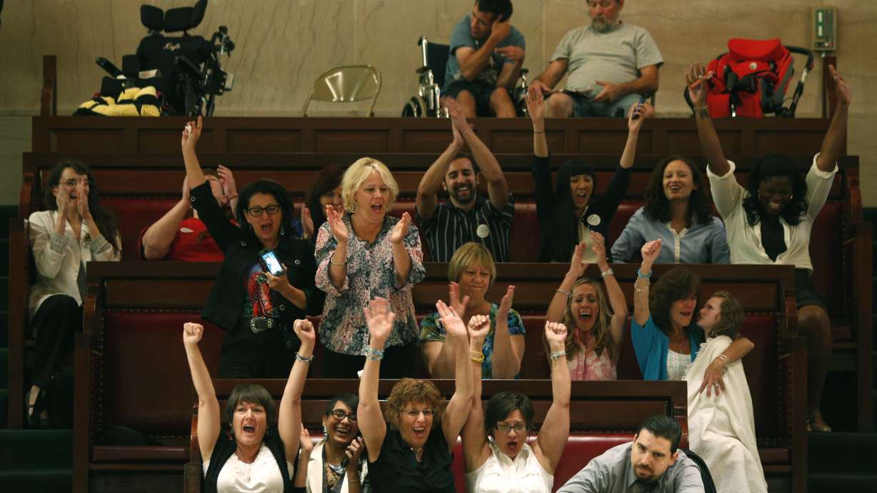 New York Legislature approves medical marijuana