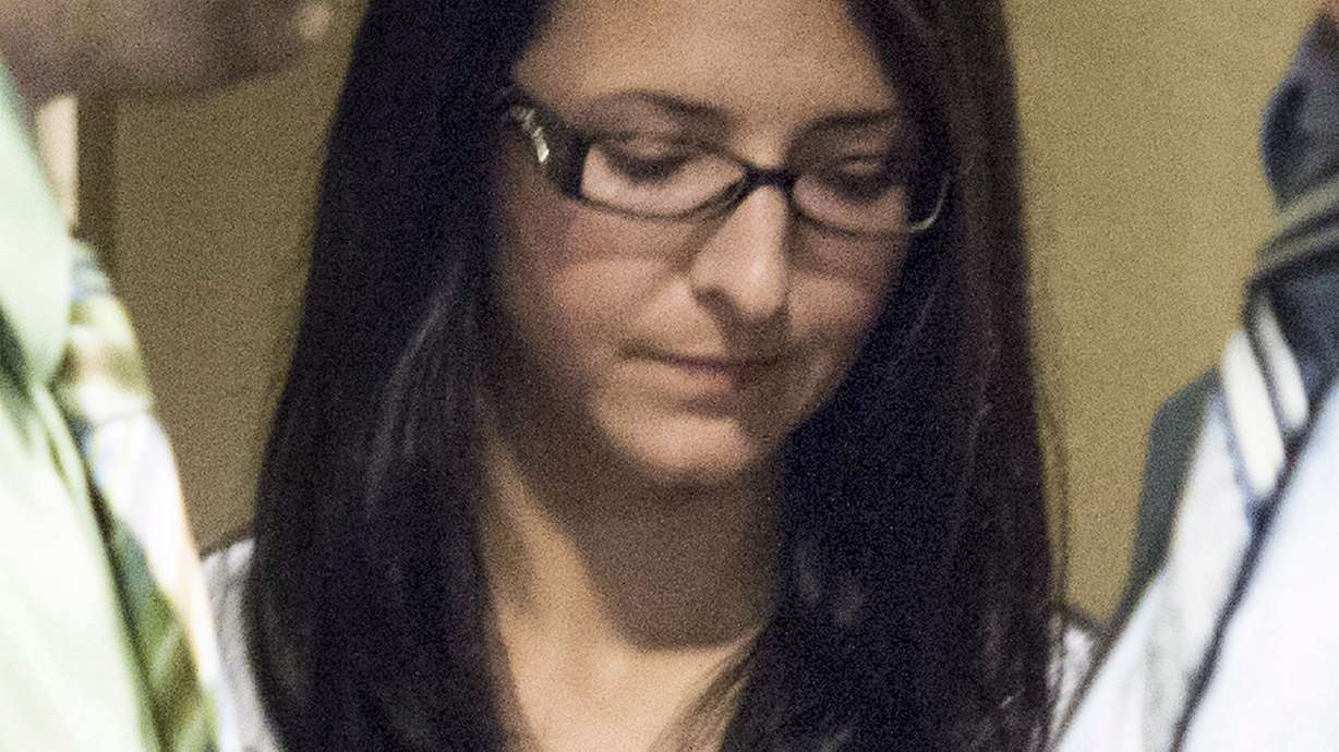 Canada woman stops for ducks; guilty in 2 deaths