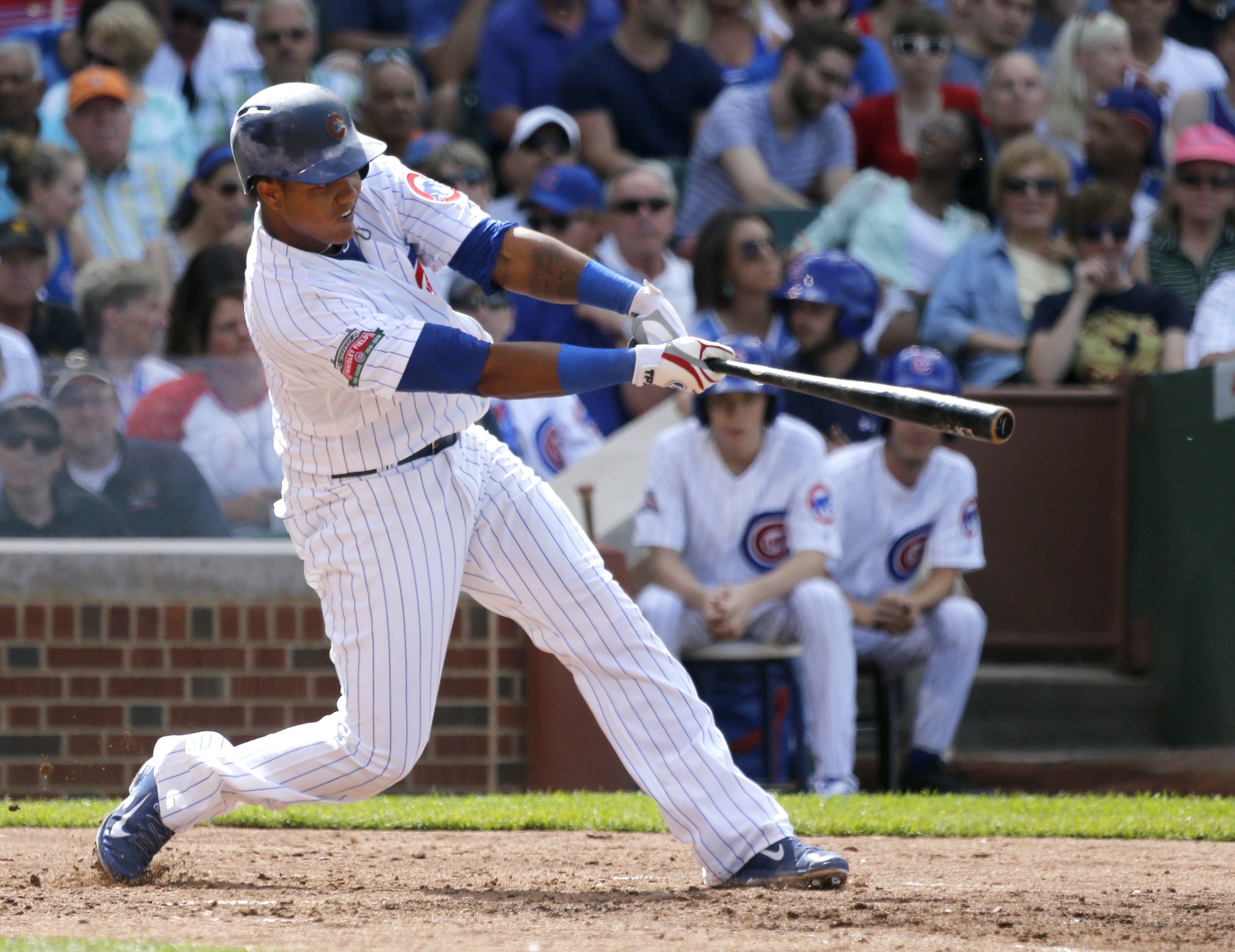 Castro powers Cubs past Pirates 6-3