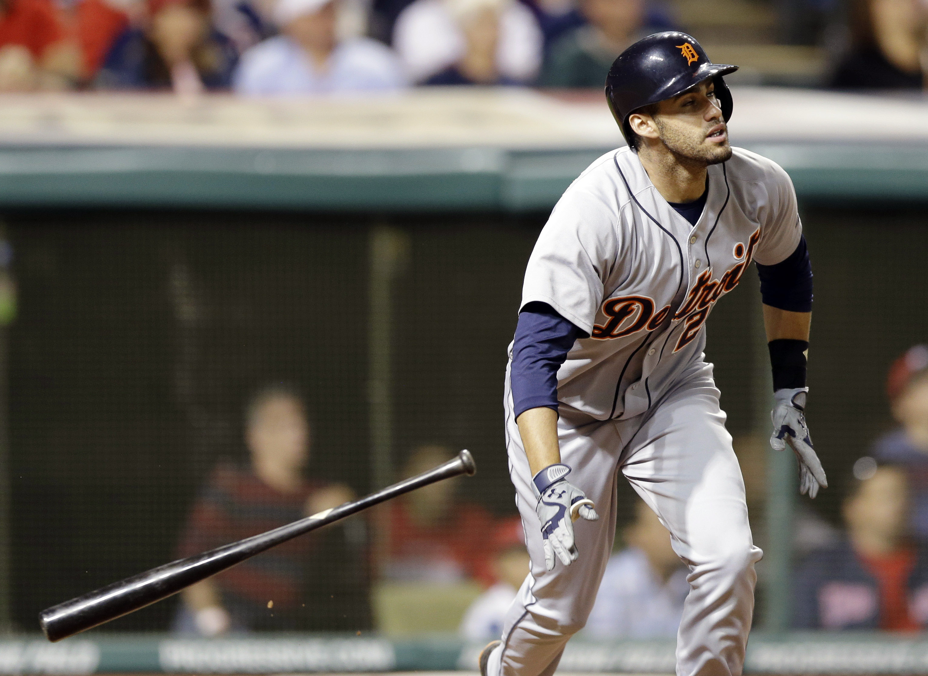 J.D. Martinez, Victor Martinez homer for Tigers