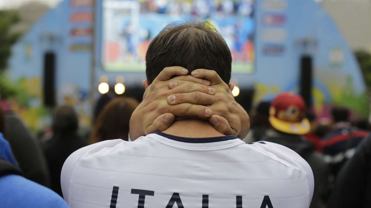 BRAZIL BEAT: Rooney trying to impress new manager