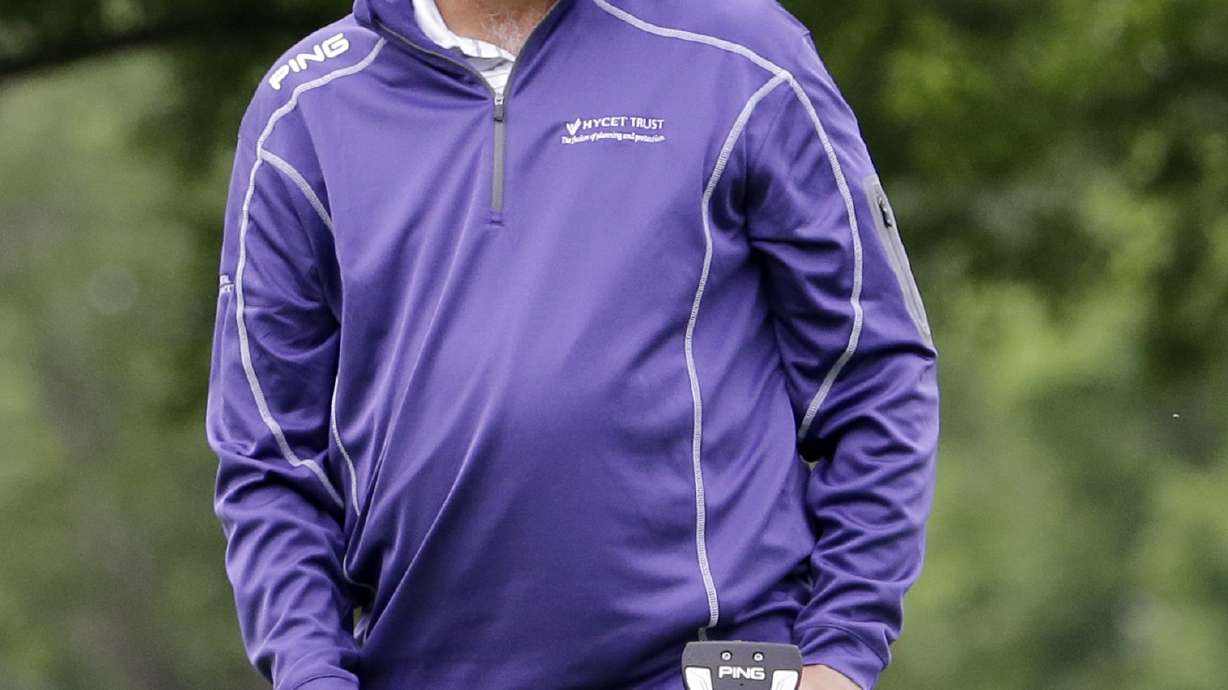 Tom Lehman leads Champions Tour event